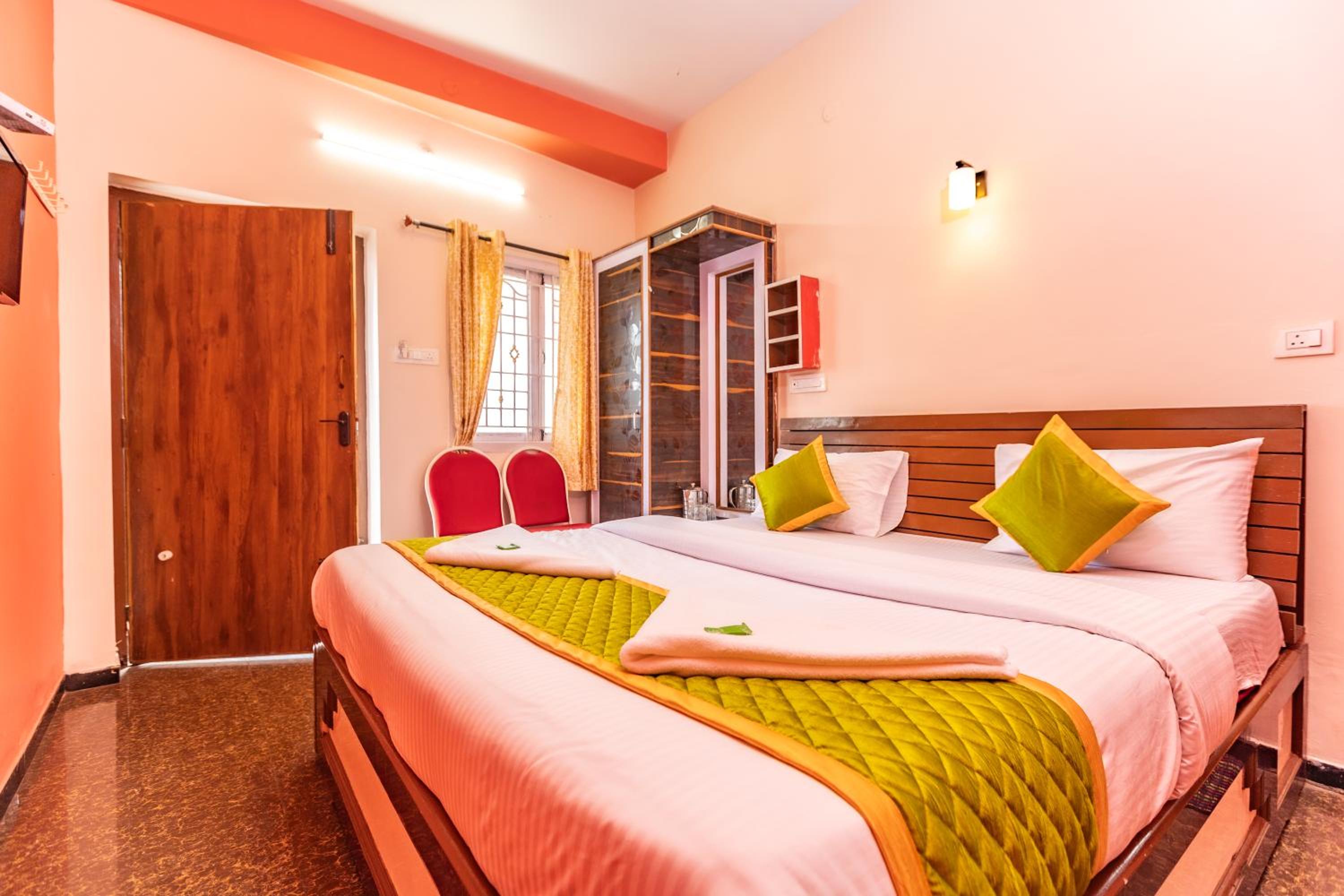 Double Room - Photo 23