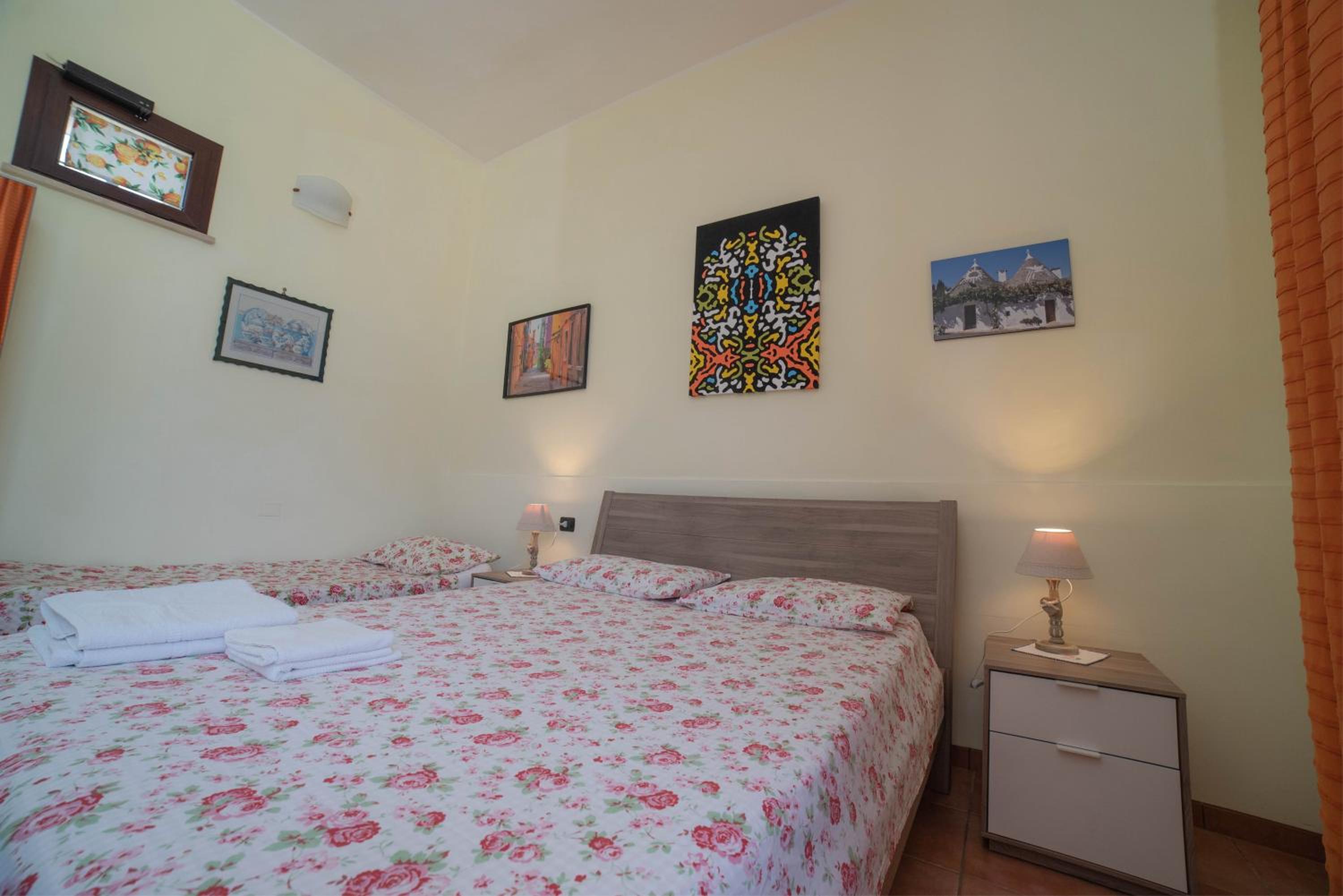 Triple Room with Private Bathroom photo 3