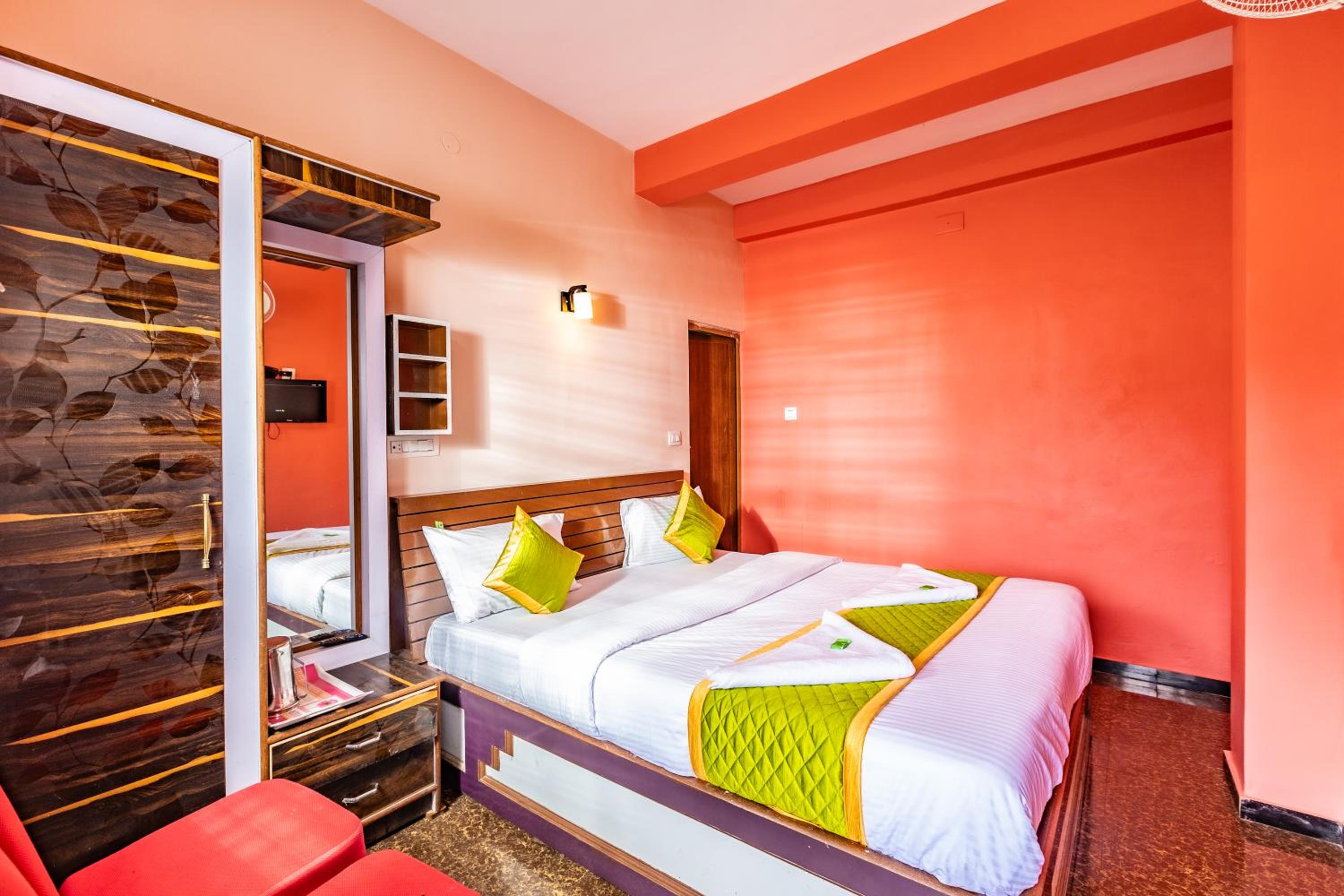 Double Room - Photo 6