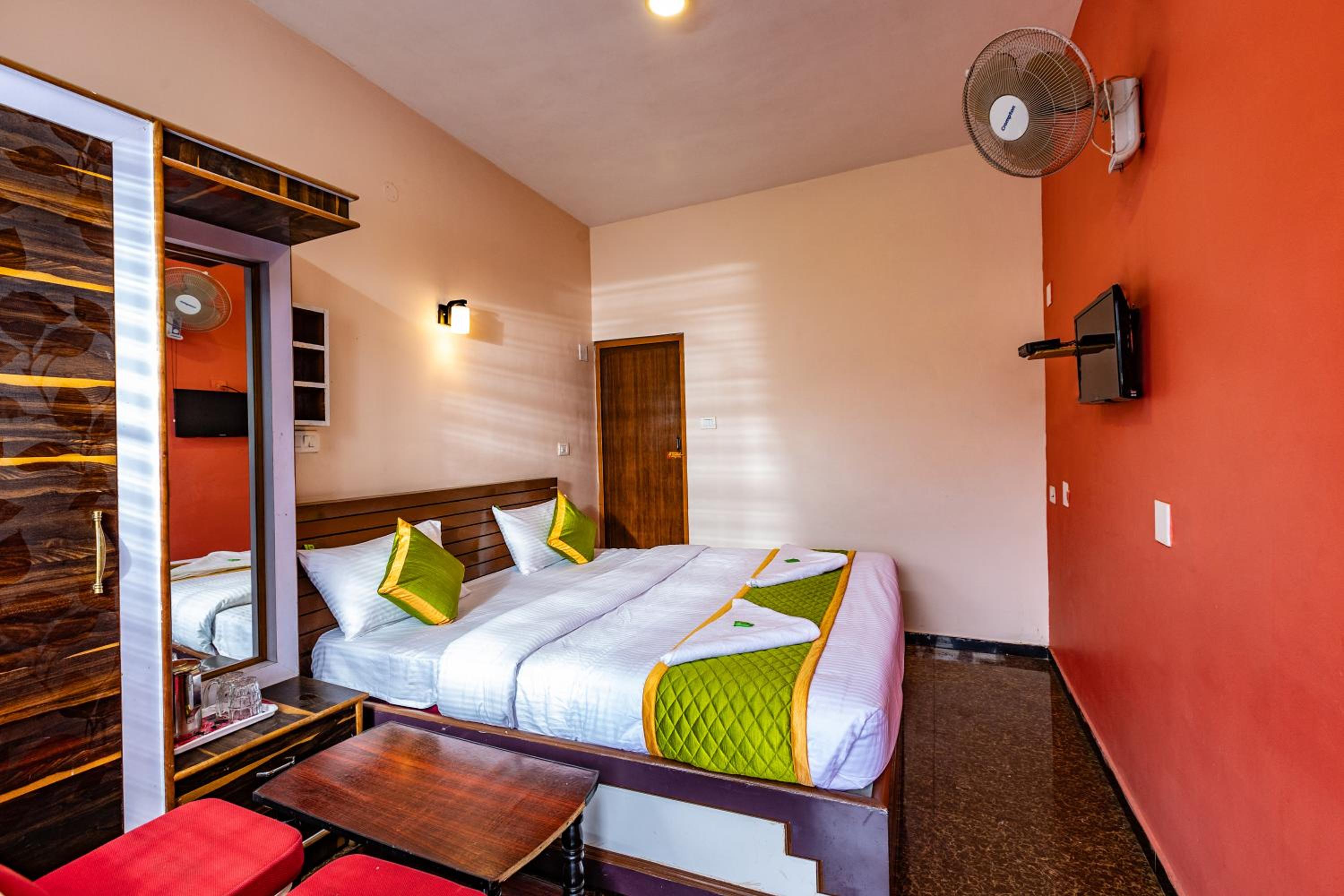 Double Room - Photo 11