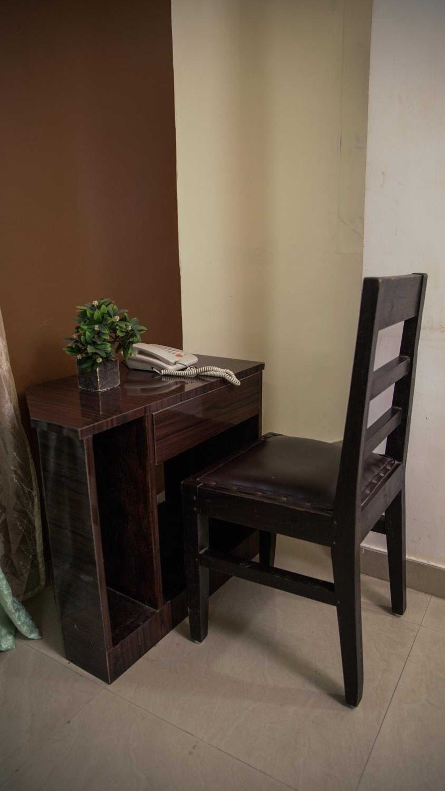 Queen Room - Photo 18