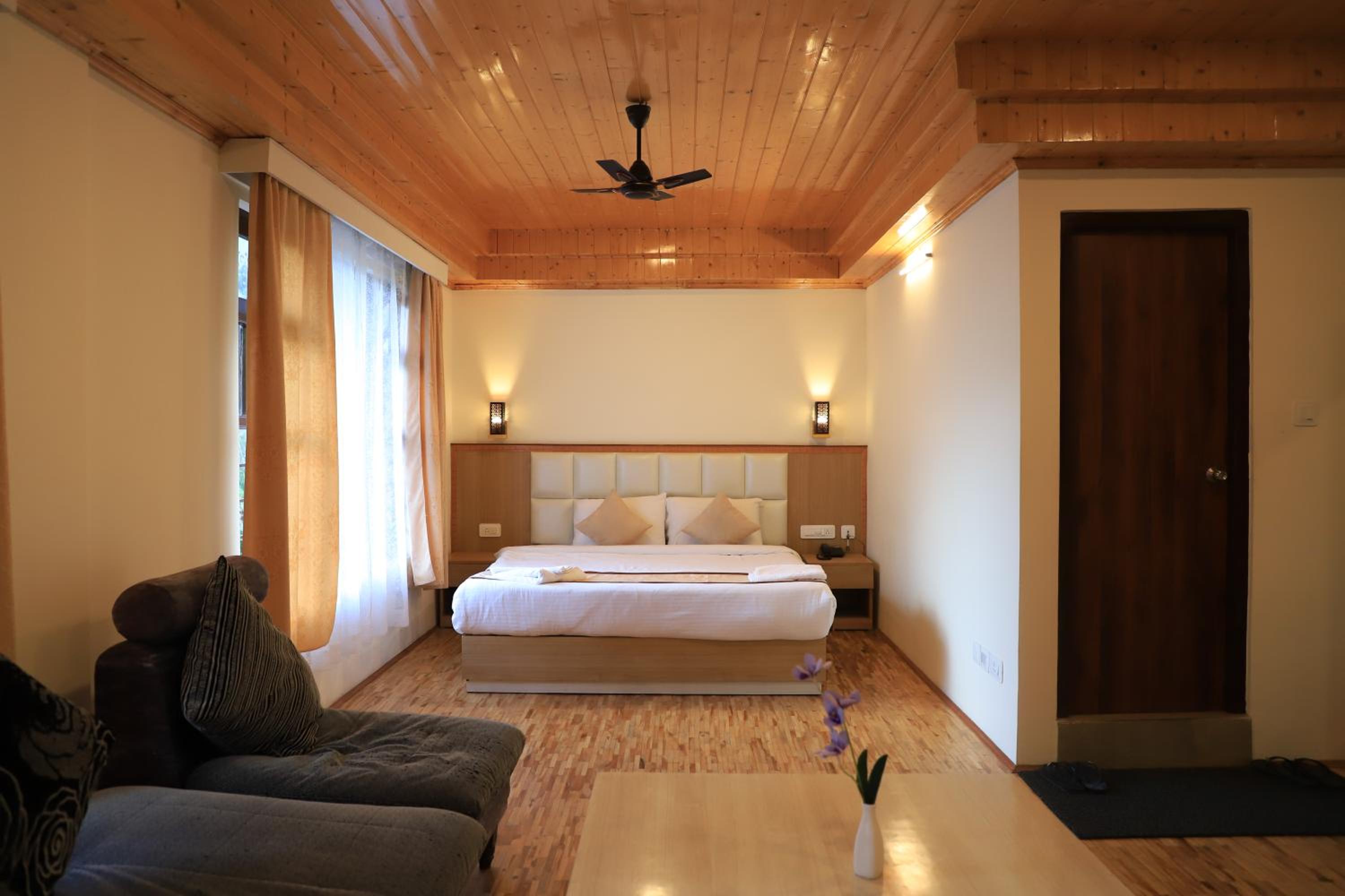 Suite photo 1