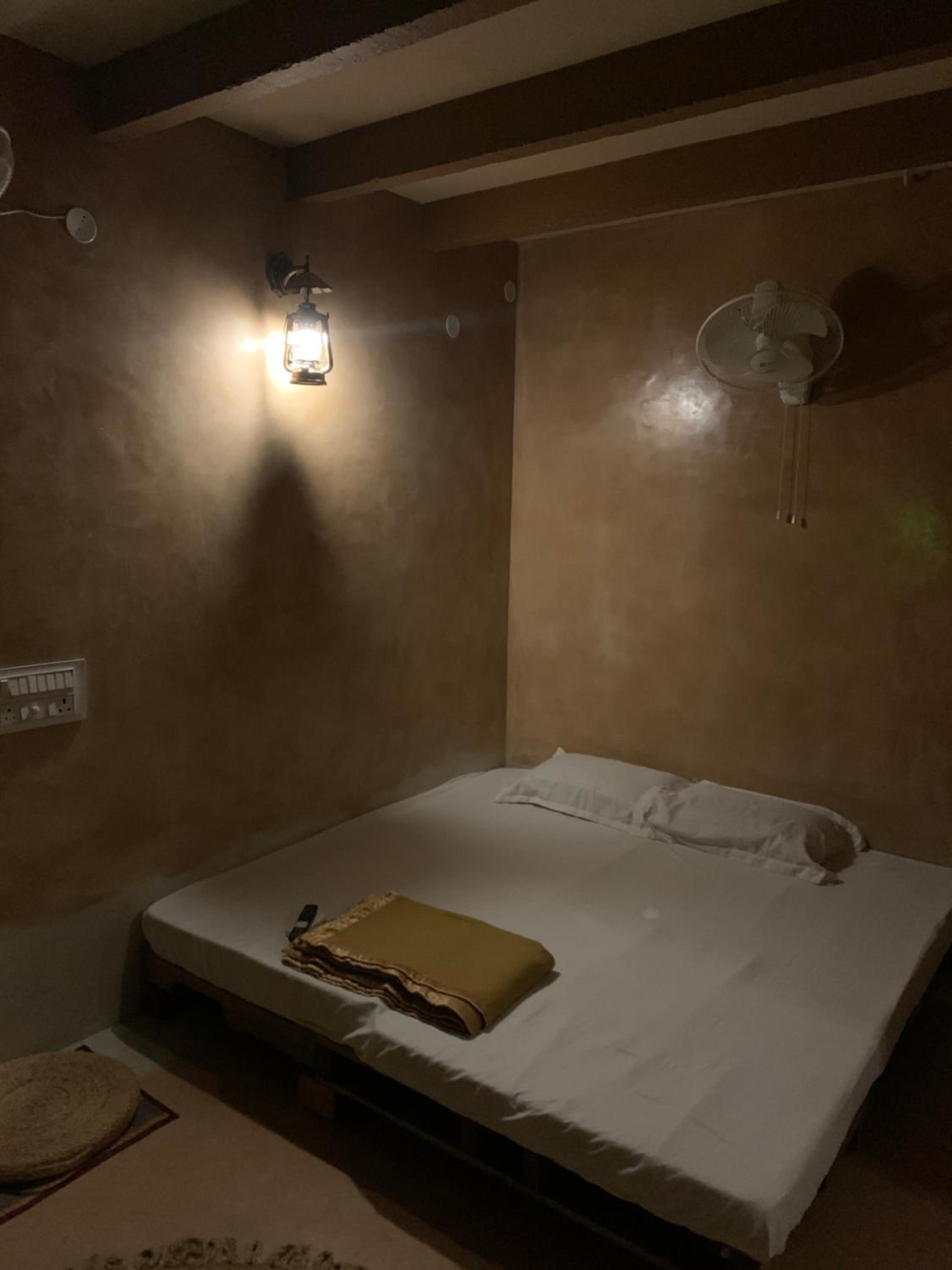 Double Room with Private Bathroom photo 1