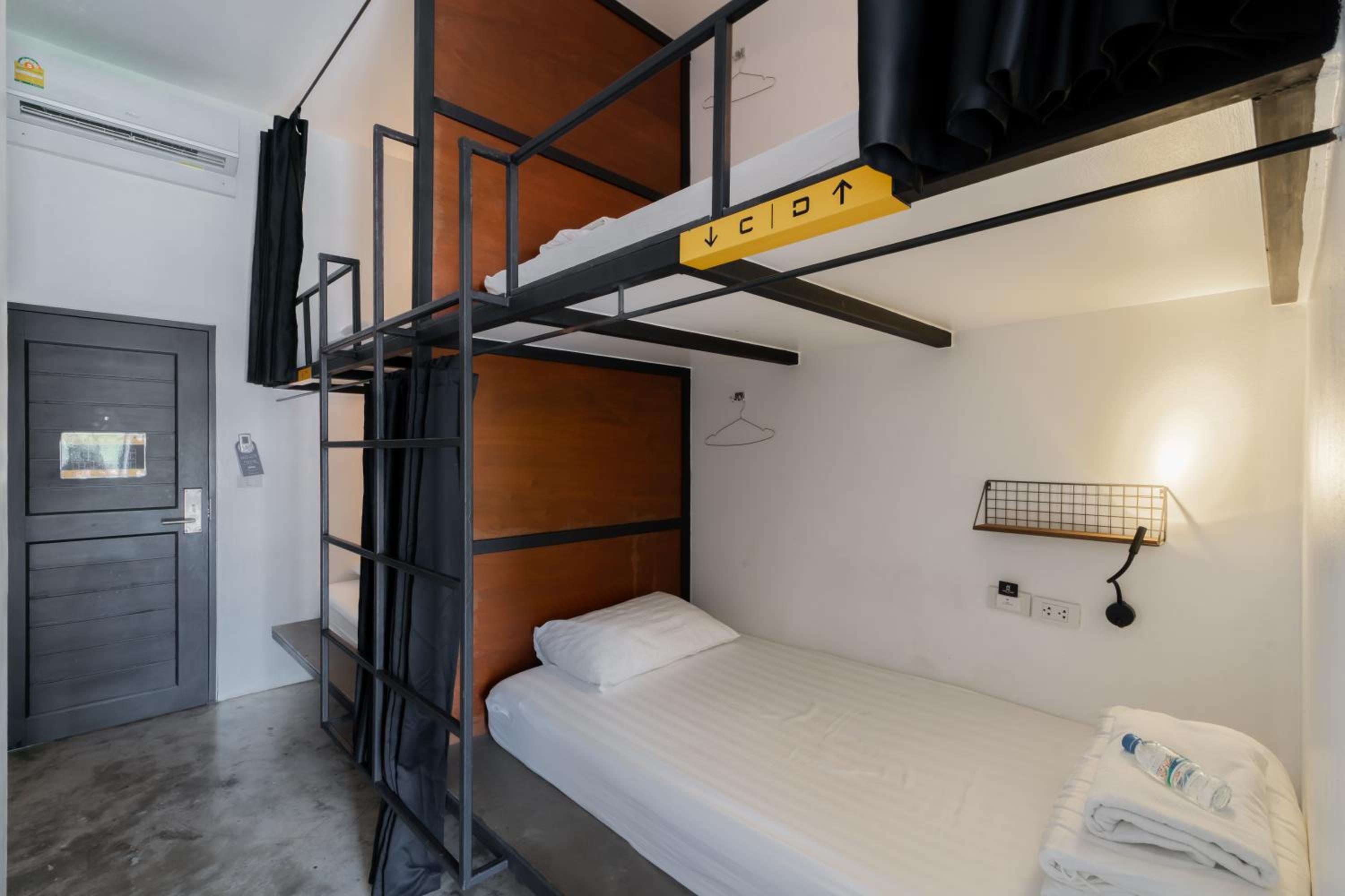 Quadruple Room with Bathroom photo 2