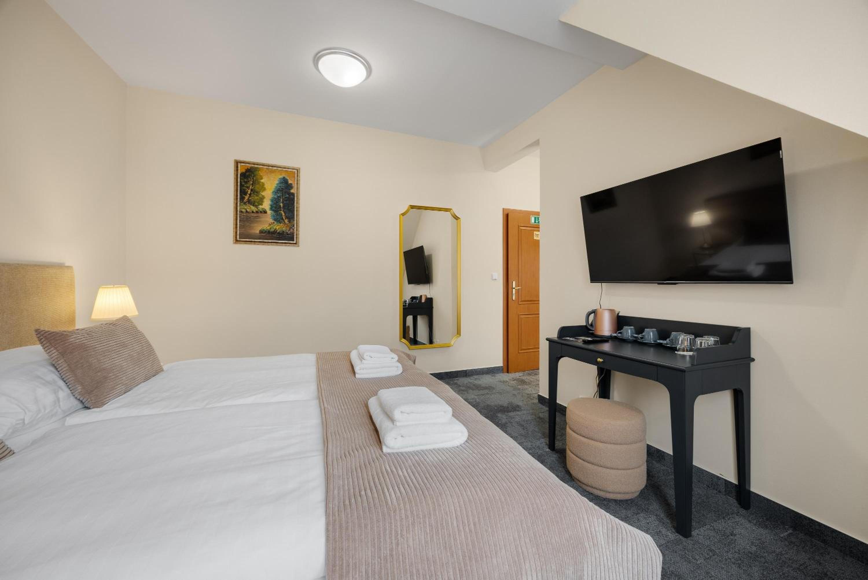 Triple Room - Photo 7