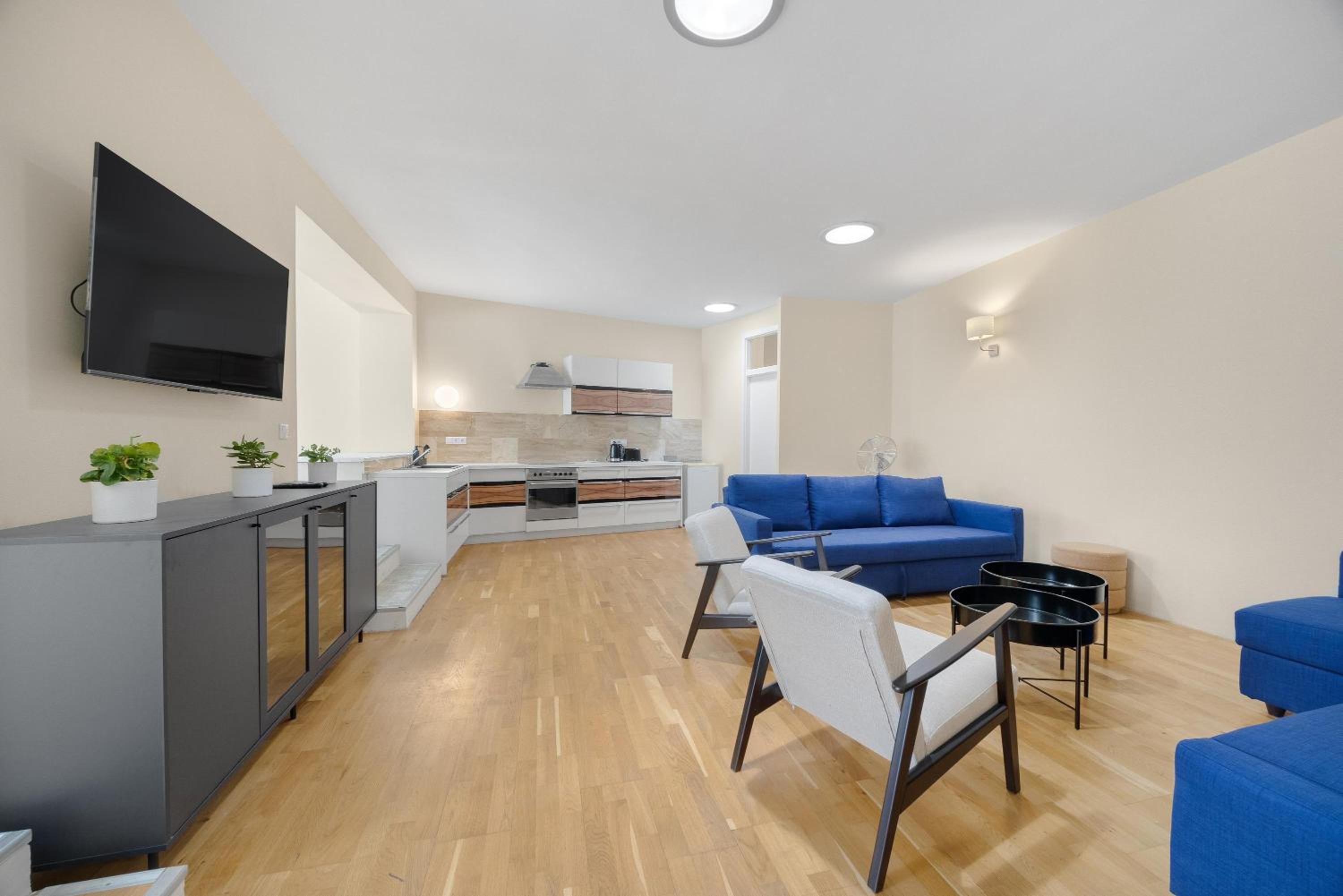 Apartment - Photo 10