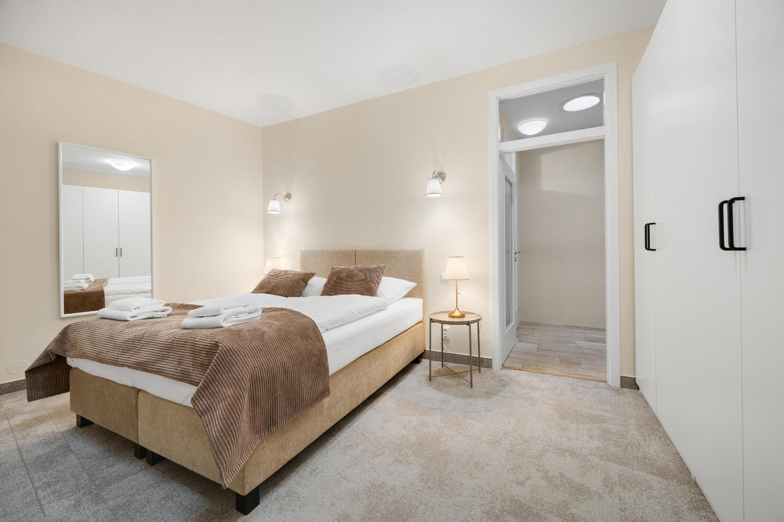 Apartment - Photo 4