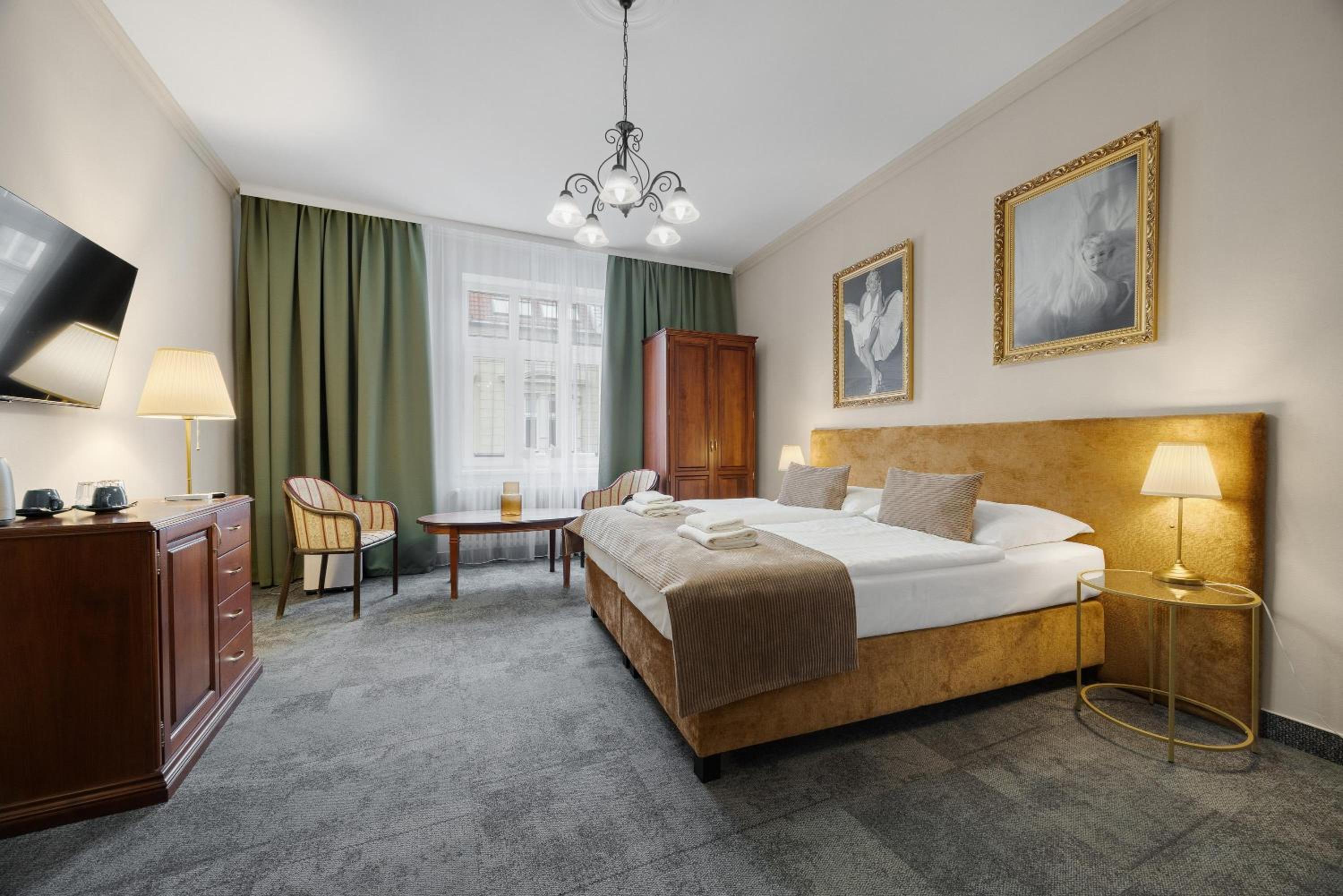 Deluxe Double Room - Photo 1