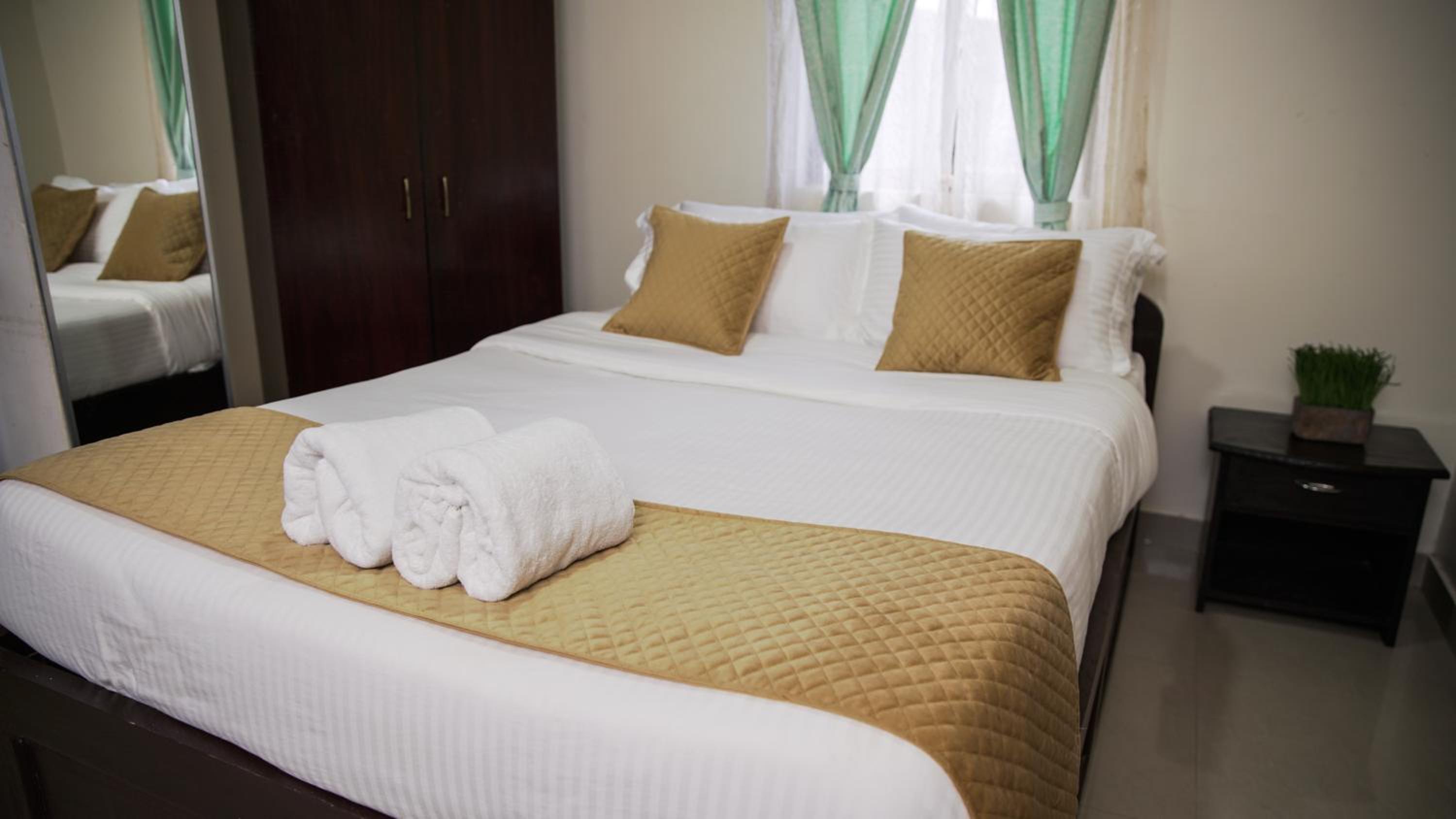 Queen Room - Photo 3