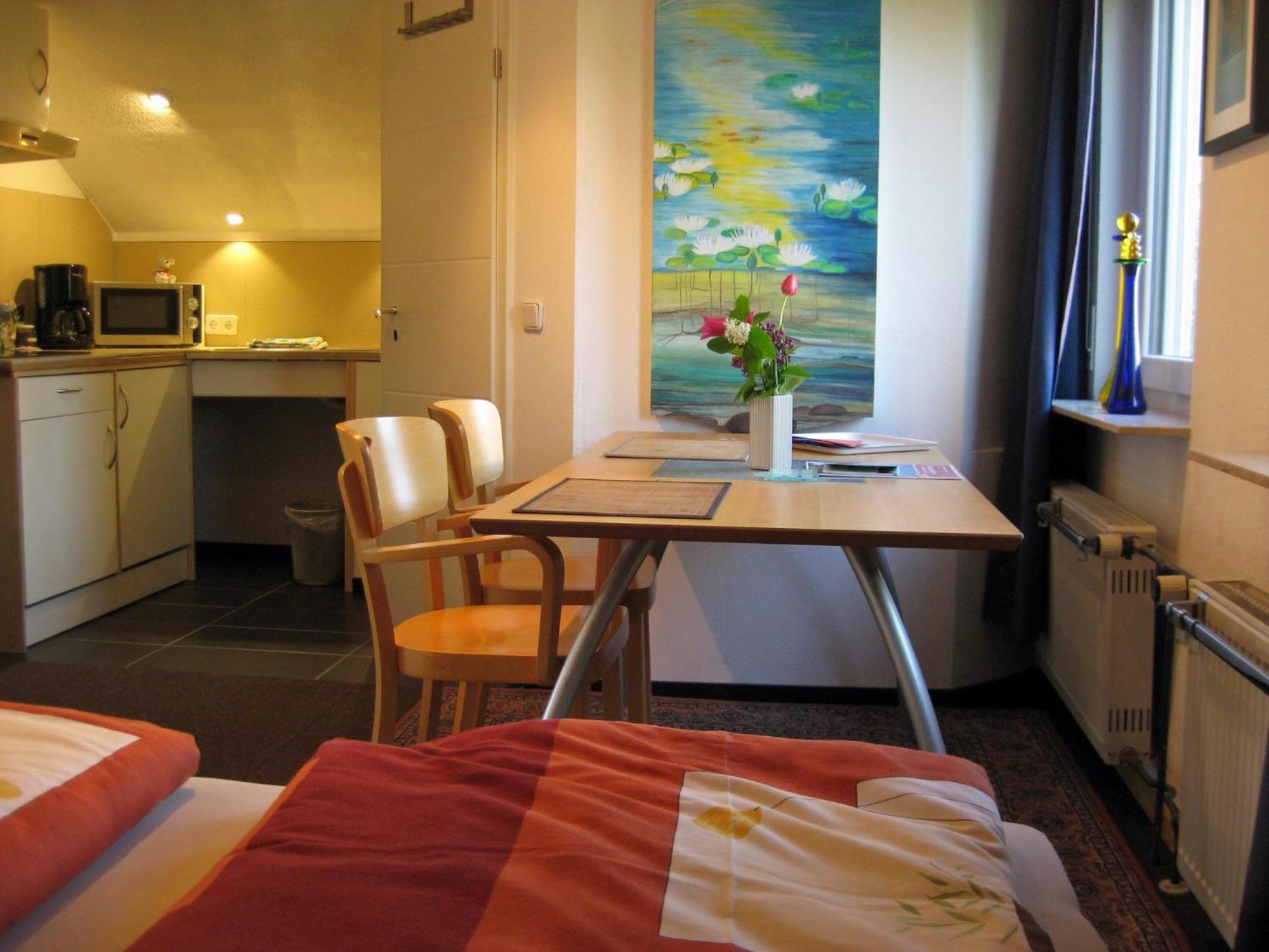 One-Bedroom Apartment with Garden View - Photo 1