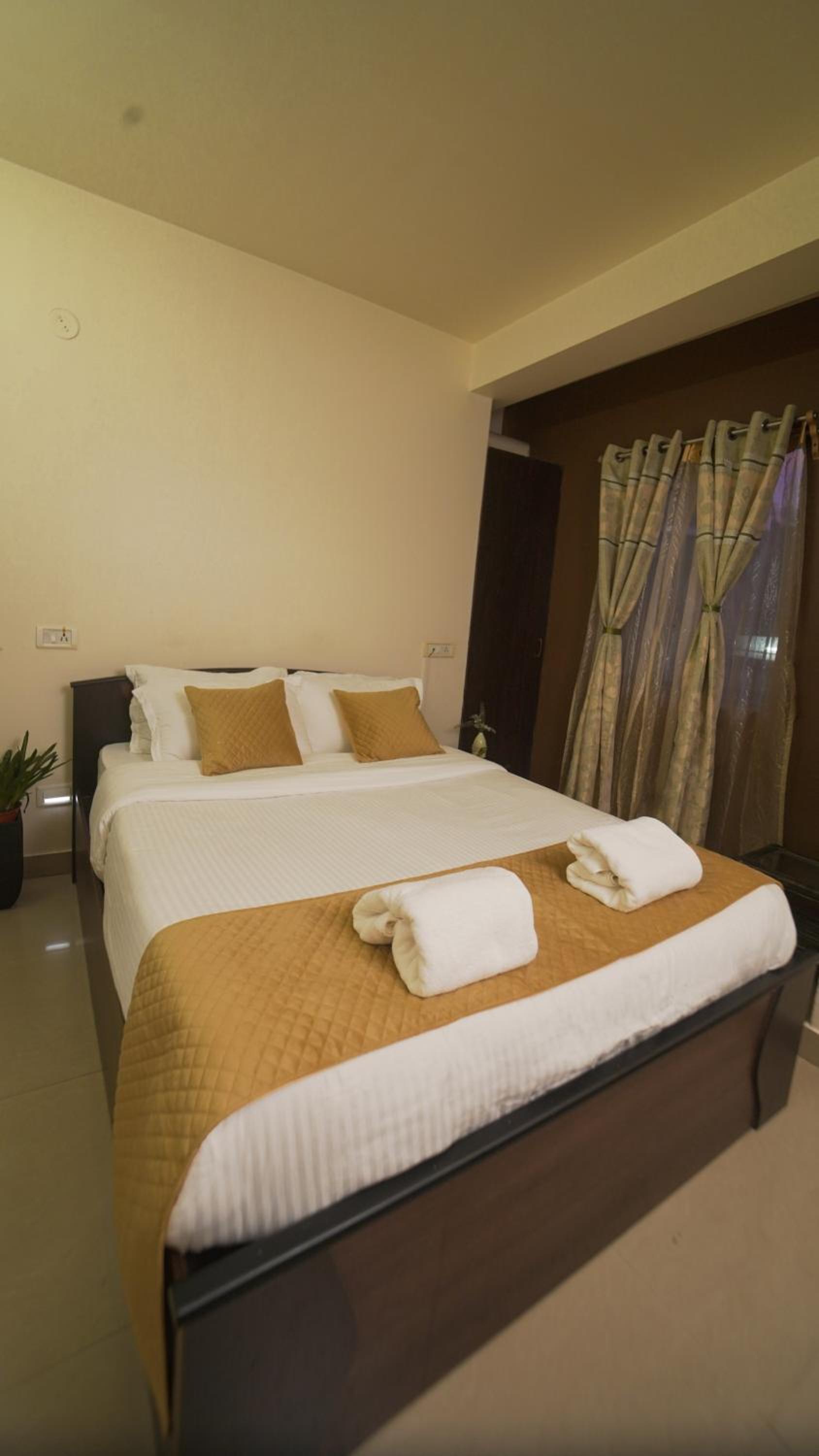 Deluxe Double Room - Photo 19