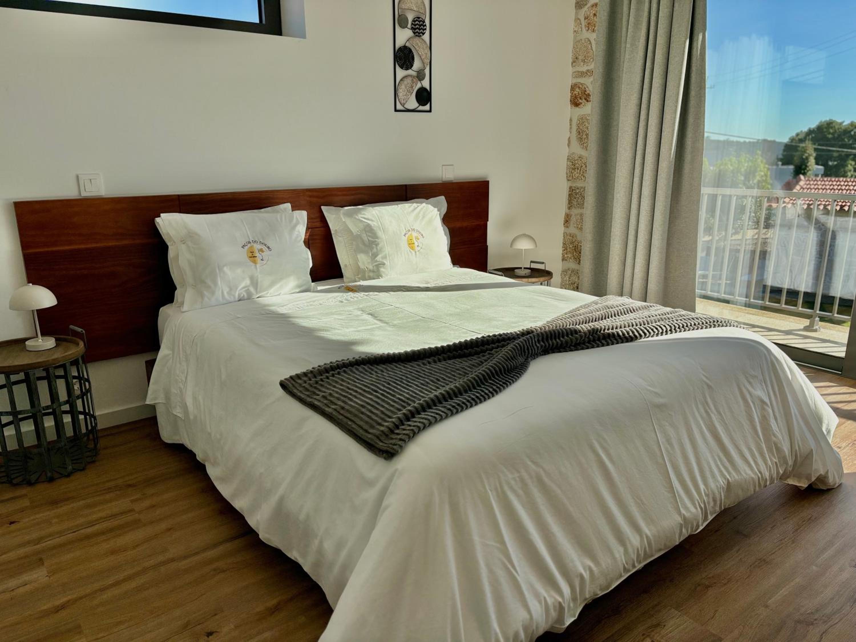 Double Room with Pool View photo 3