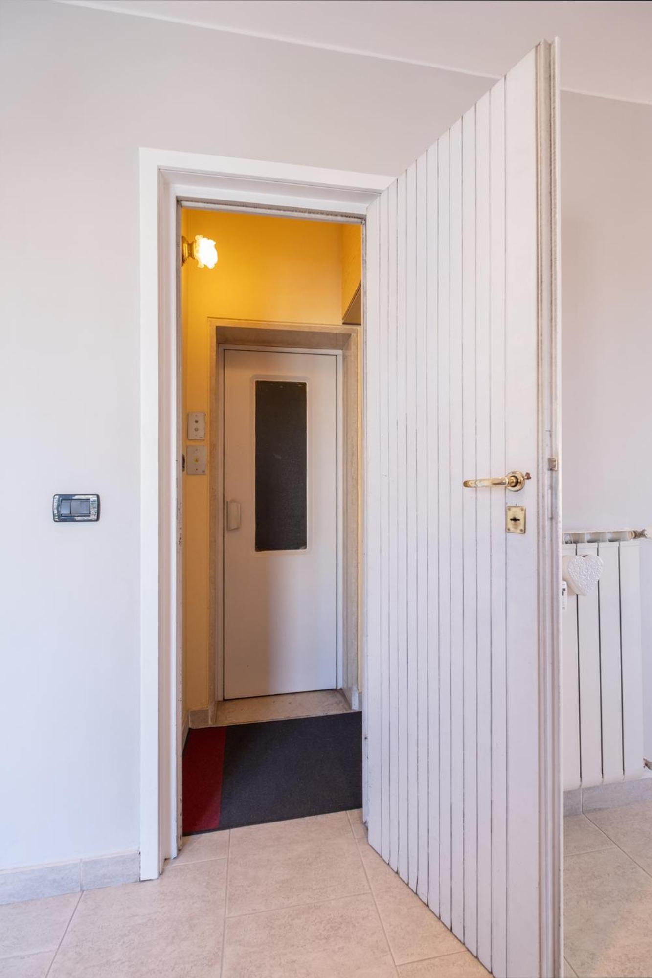 Three-Bedroom Apartment With Ocean View photo 1