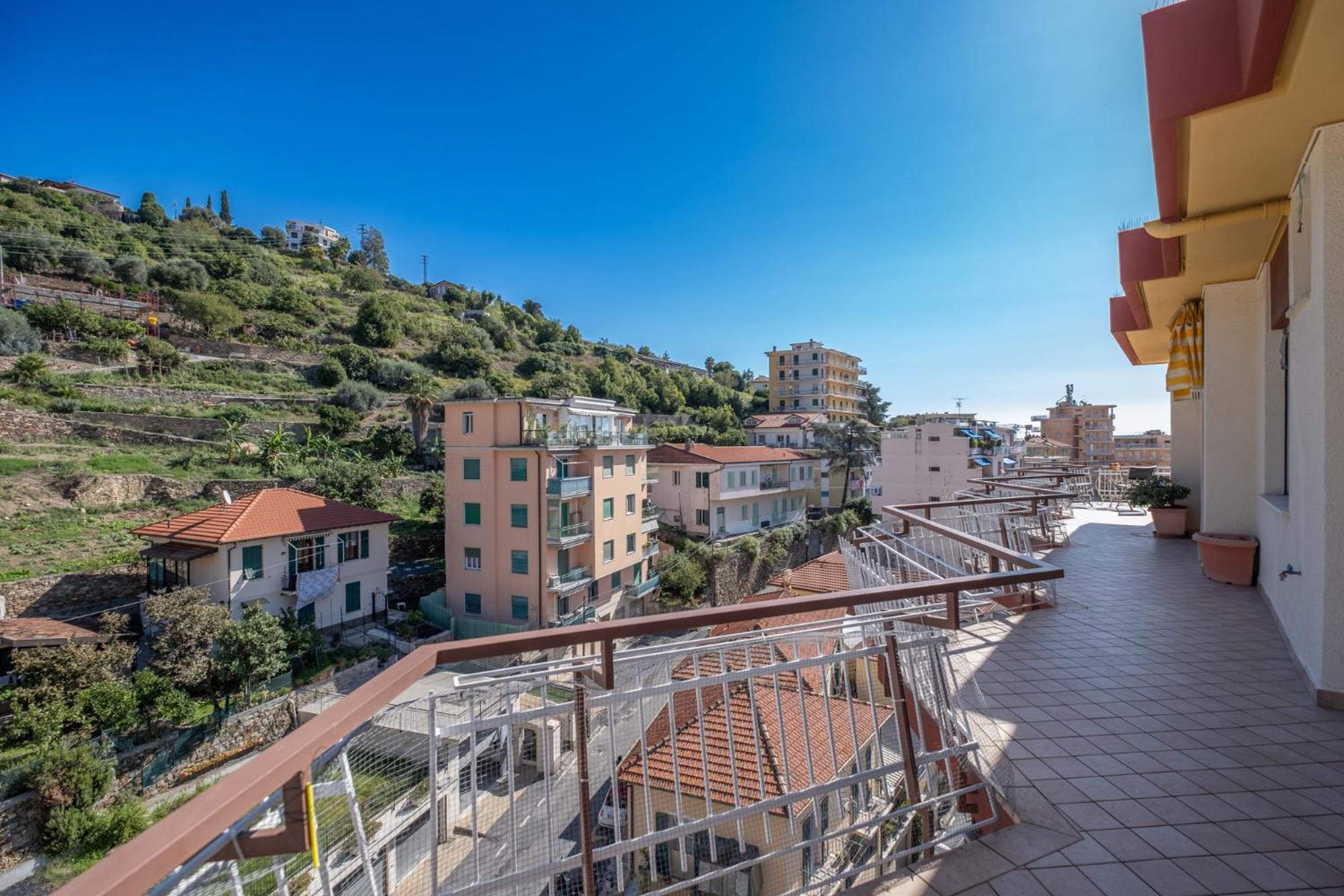 Three-Bedroom Apartment With Ocean View photo 2