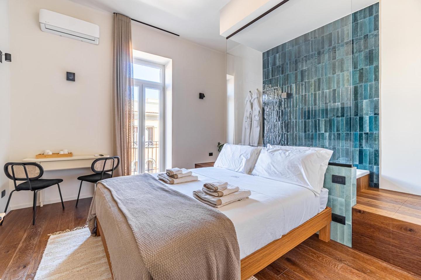 King Room with Spa Bath