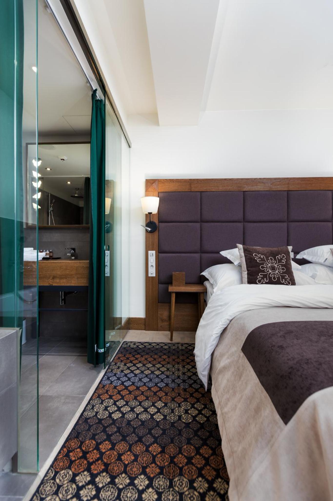 Double or Twin Room photo 3