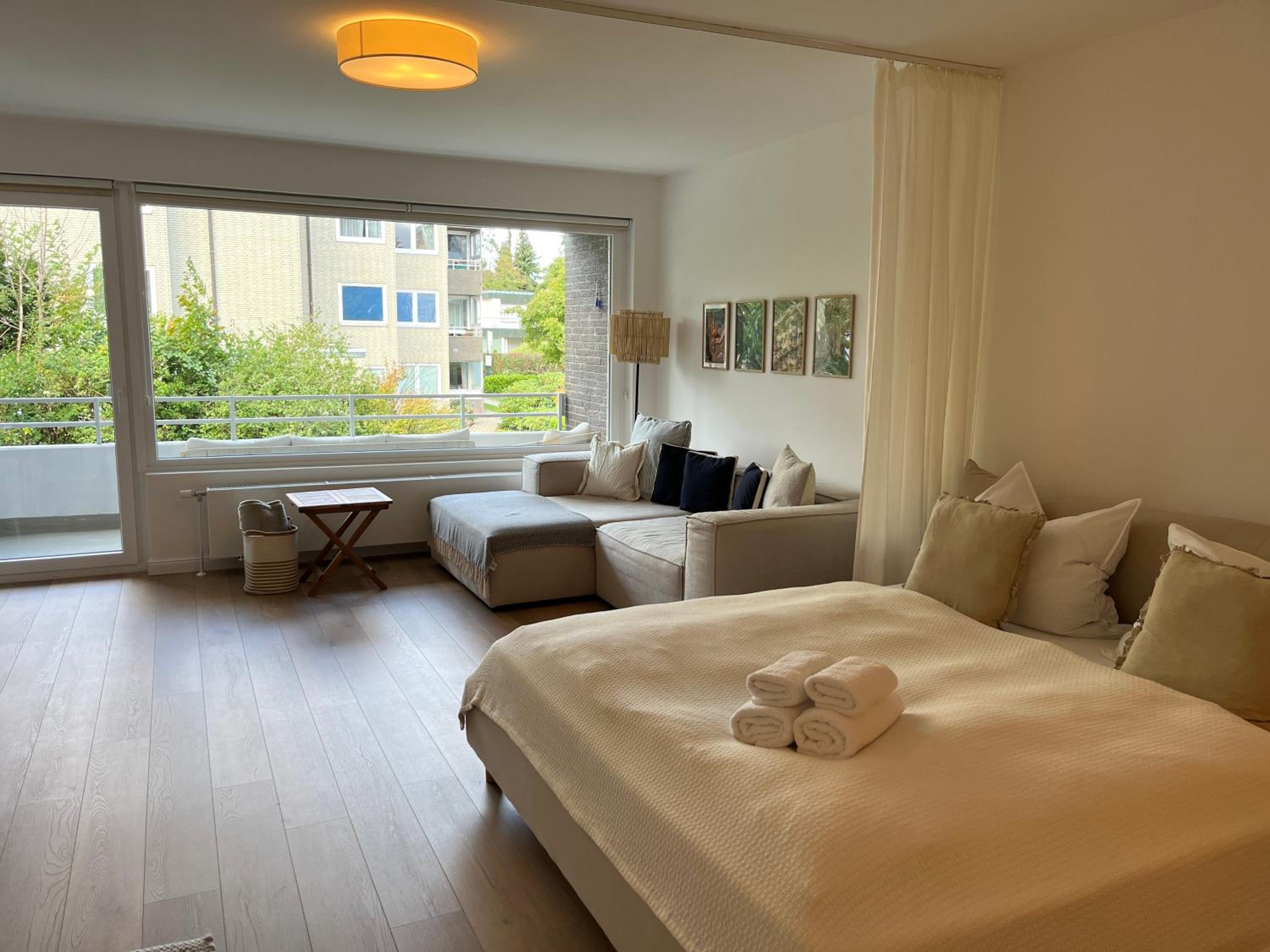 One-Bedroom Apartment - Oceanfront photo 1