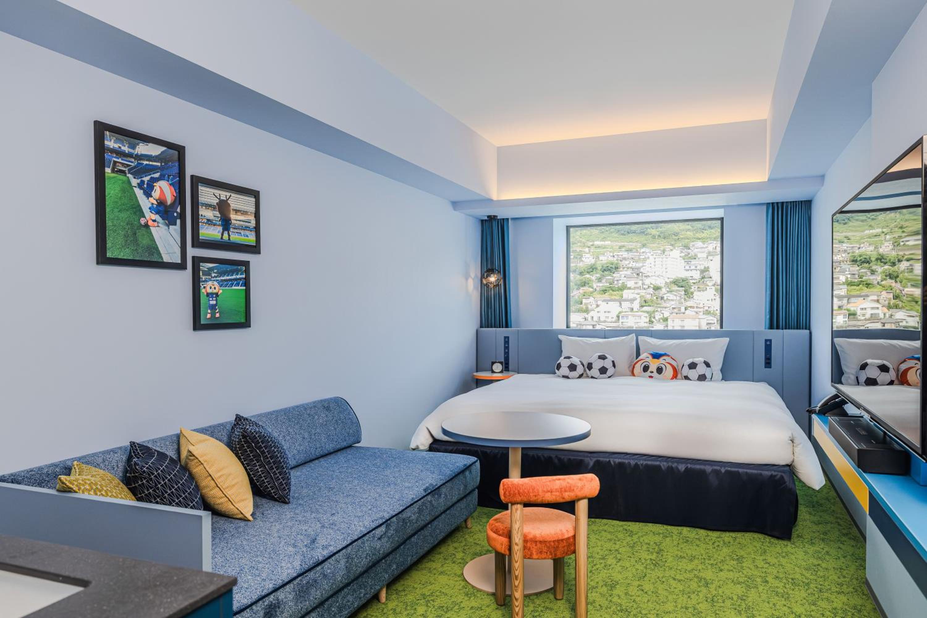 Standard King Room with City View(Vivi) - Photo 1
