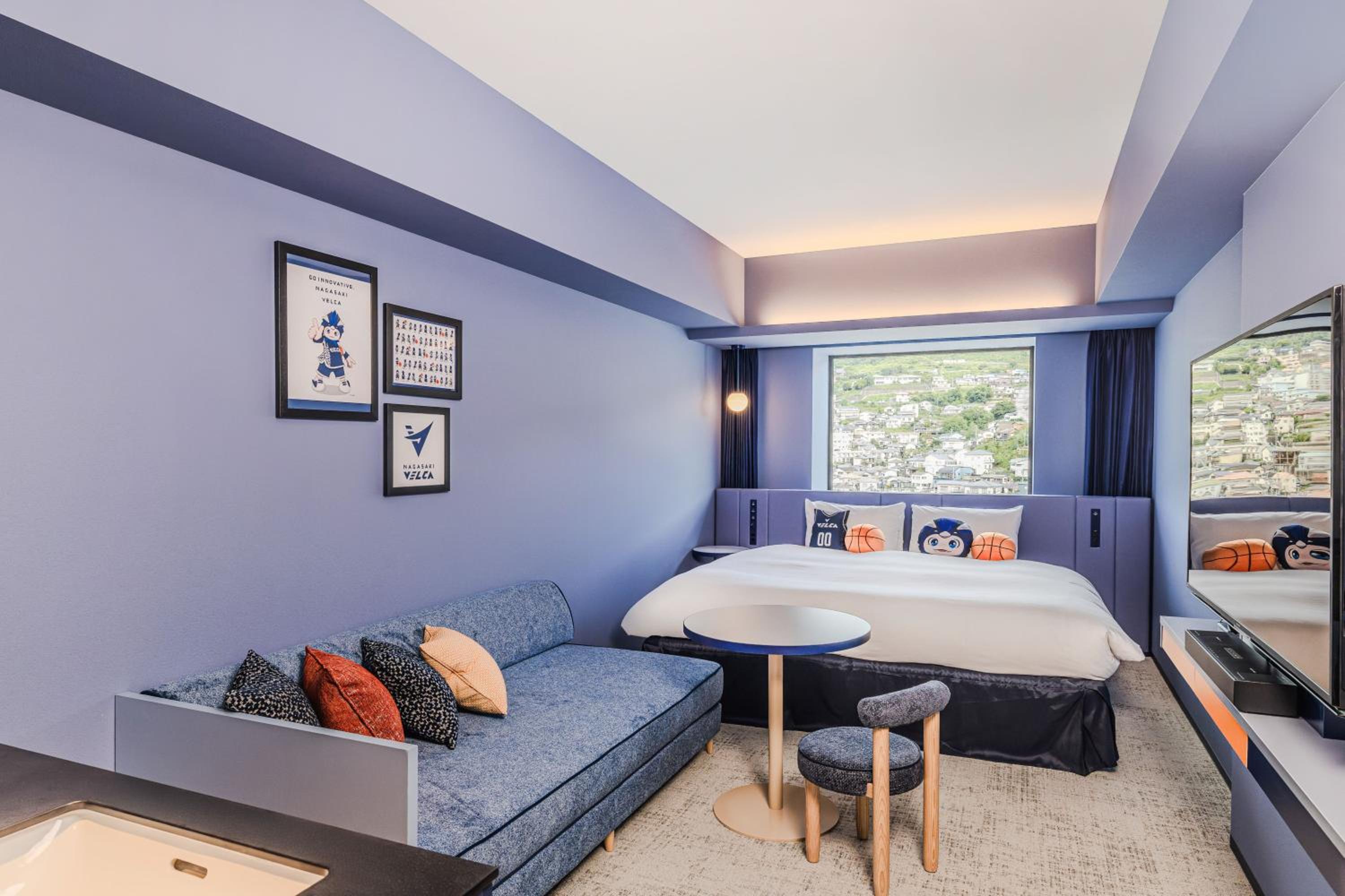 Standard King Room with City View (LUCA) - Photo 1