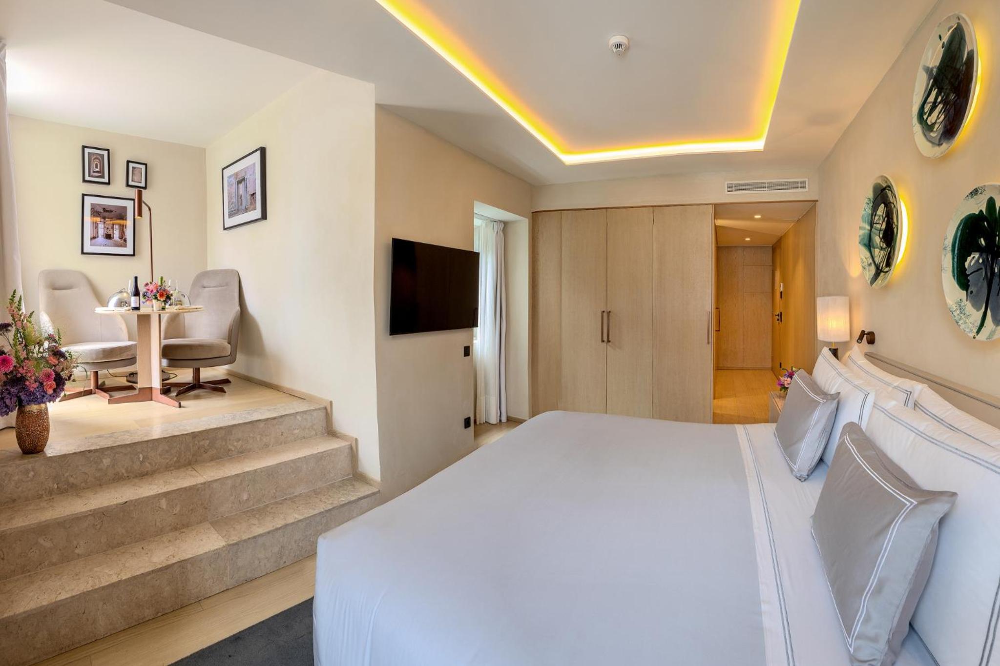 Suite with Terrace (Non Smoking)