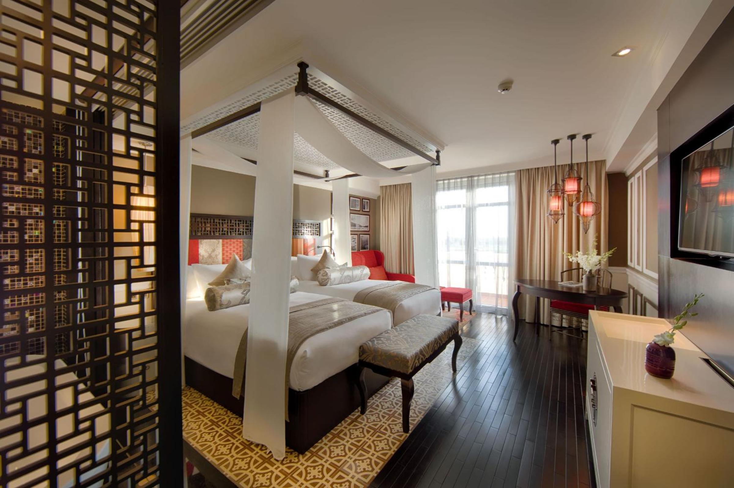 Grand Deluxe Twin with River View