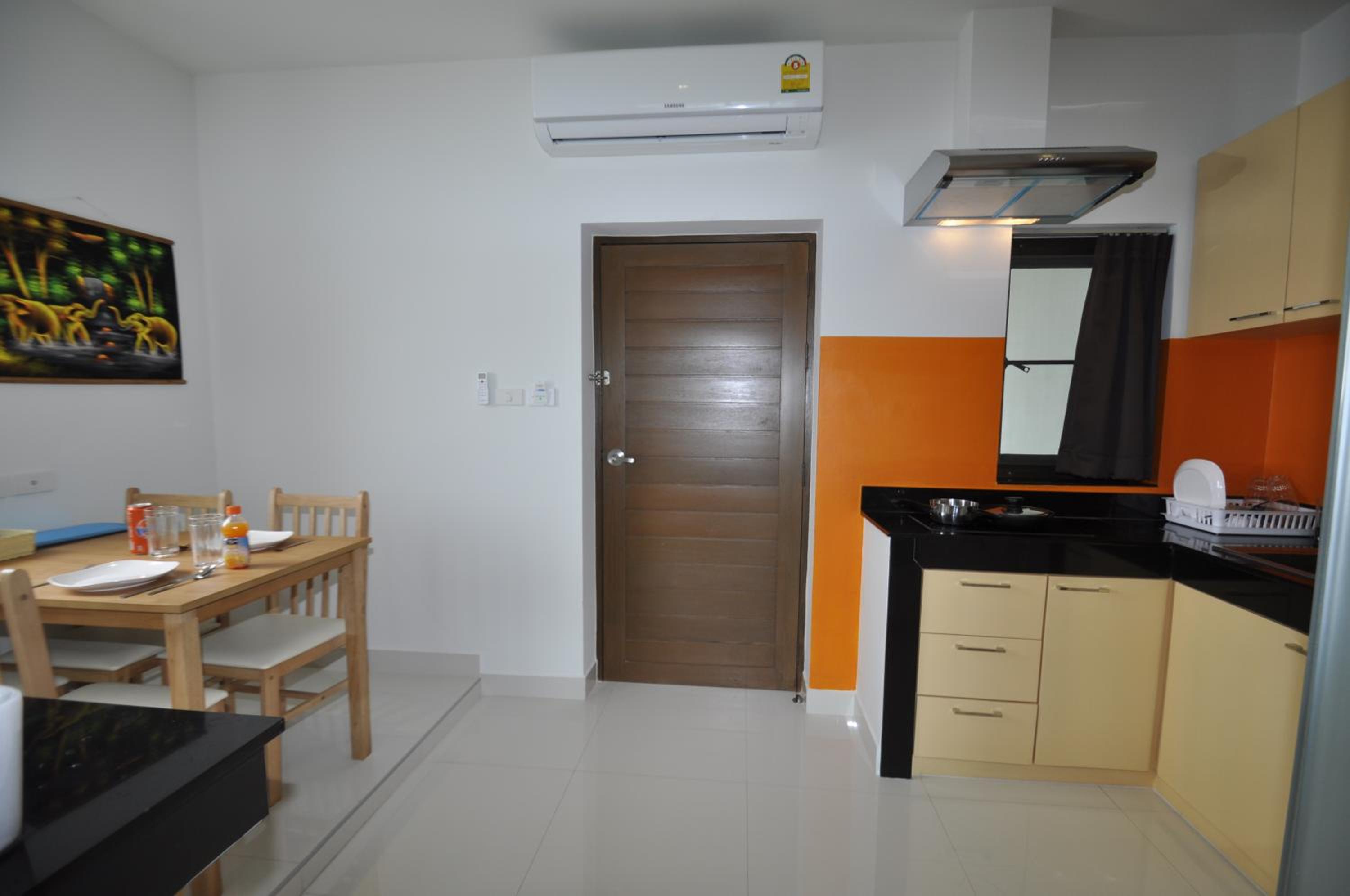Penthouse Apartment photo 2