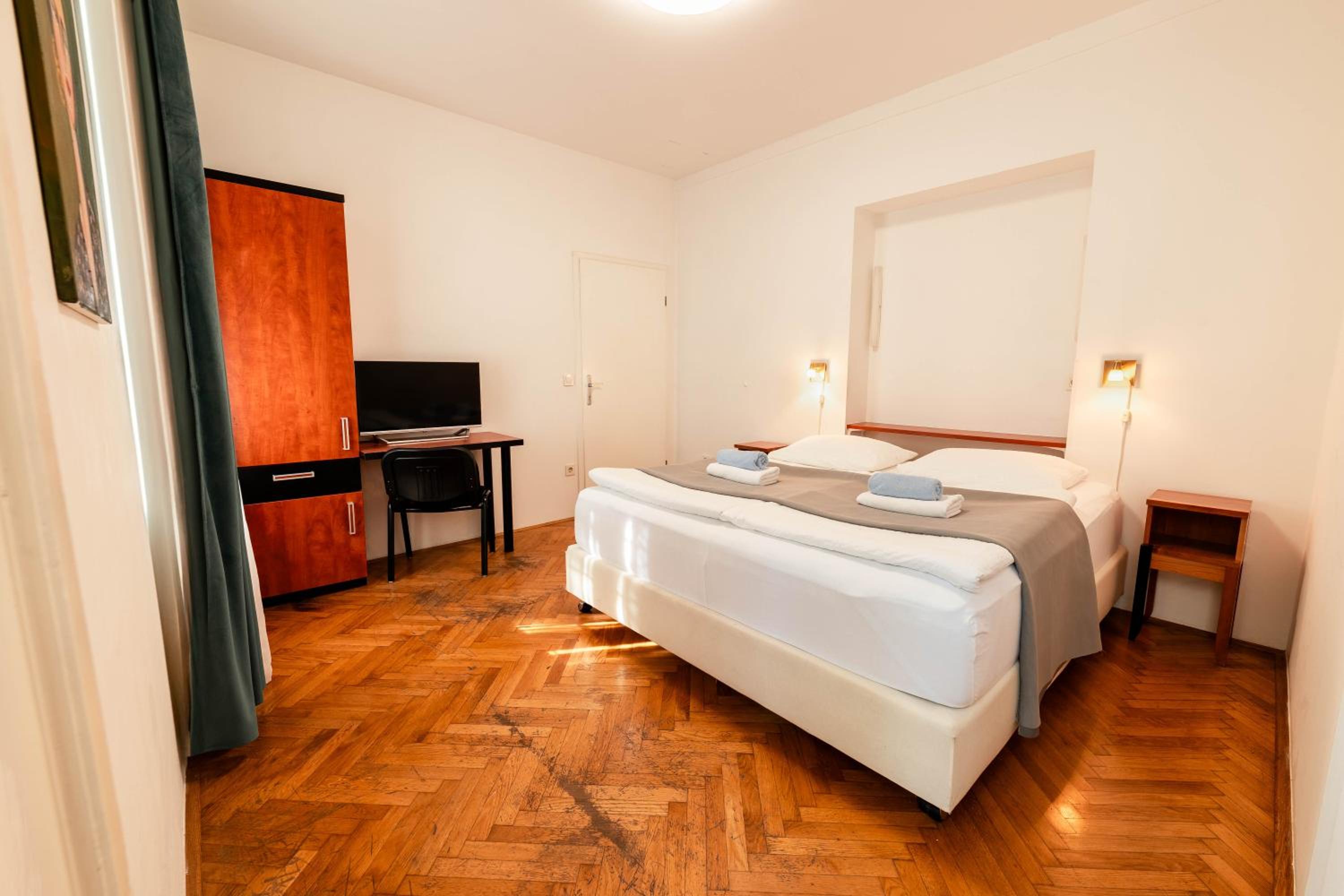 Double Room photo 2