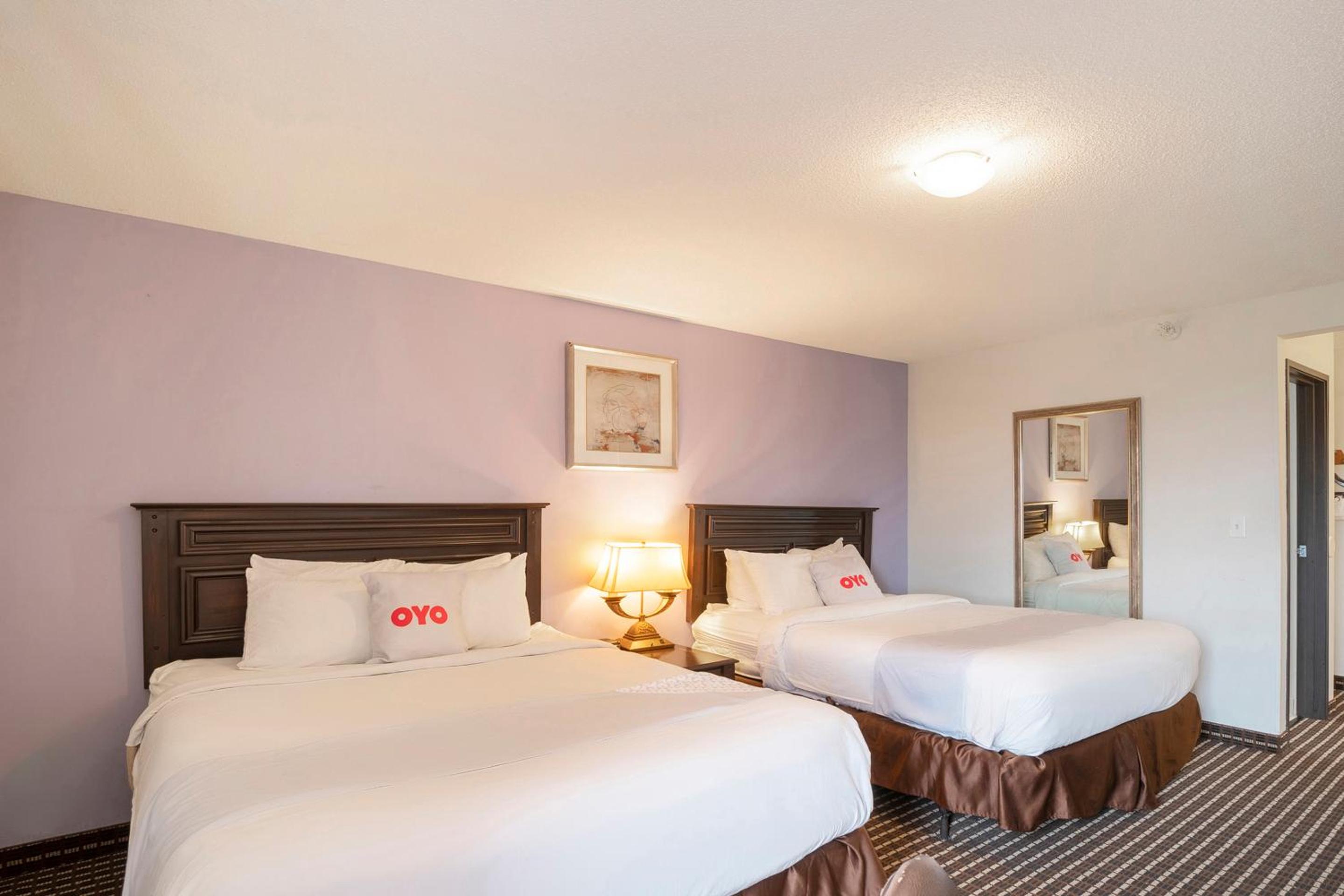 2 Queen Beds Non-Smoking - Photo 7