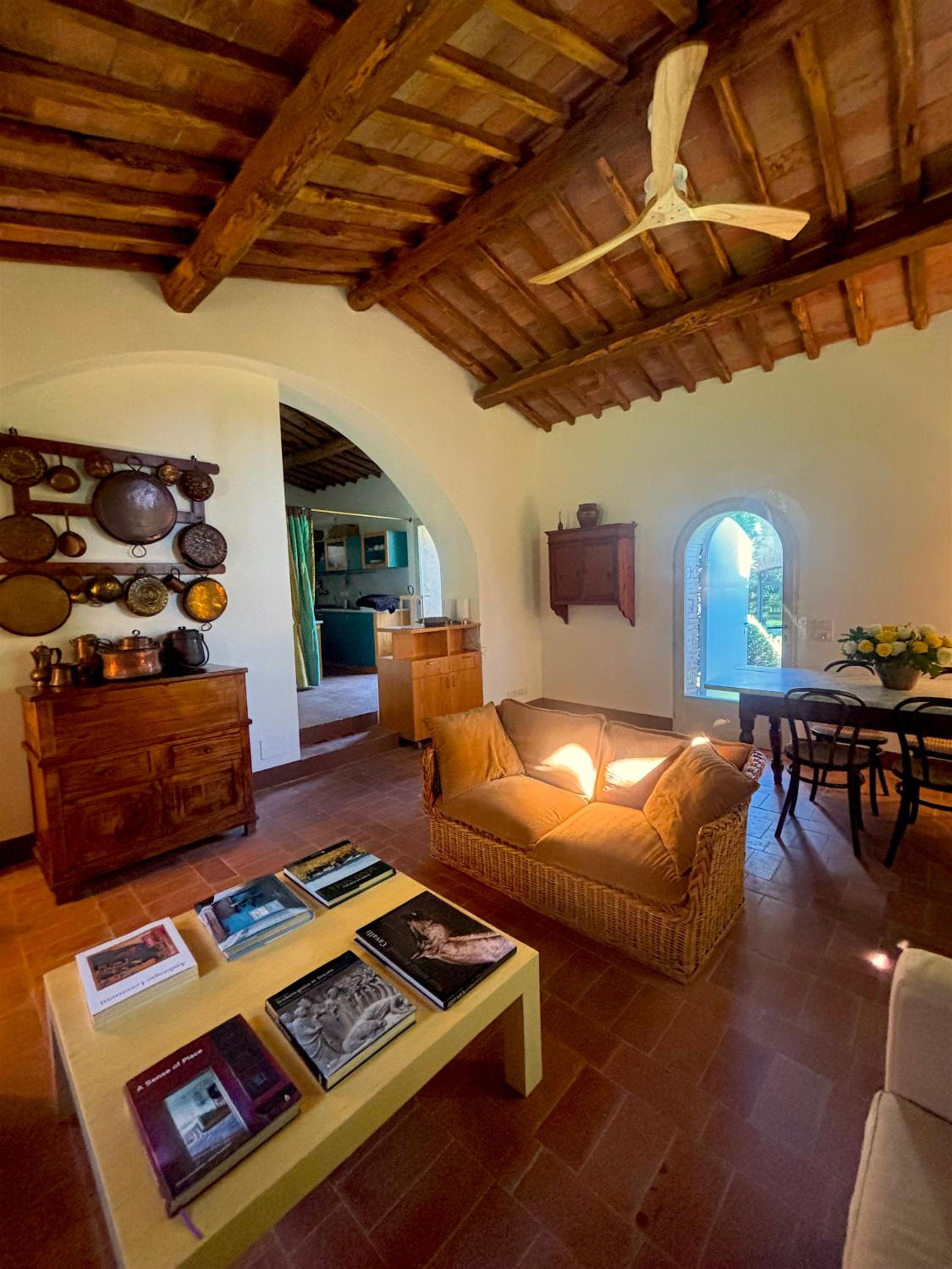 One-Bedroom House photo 1