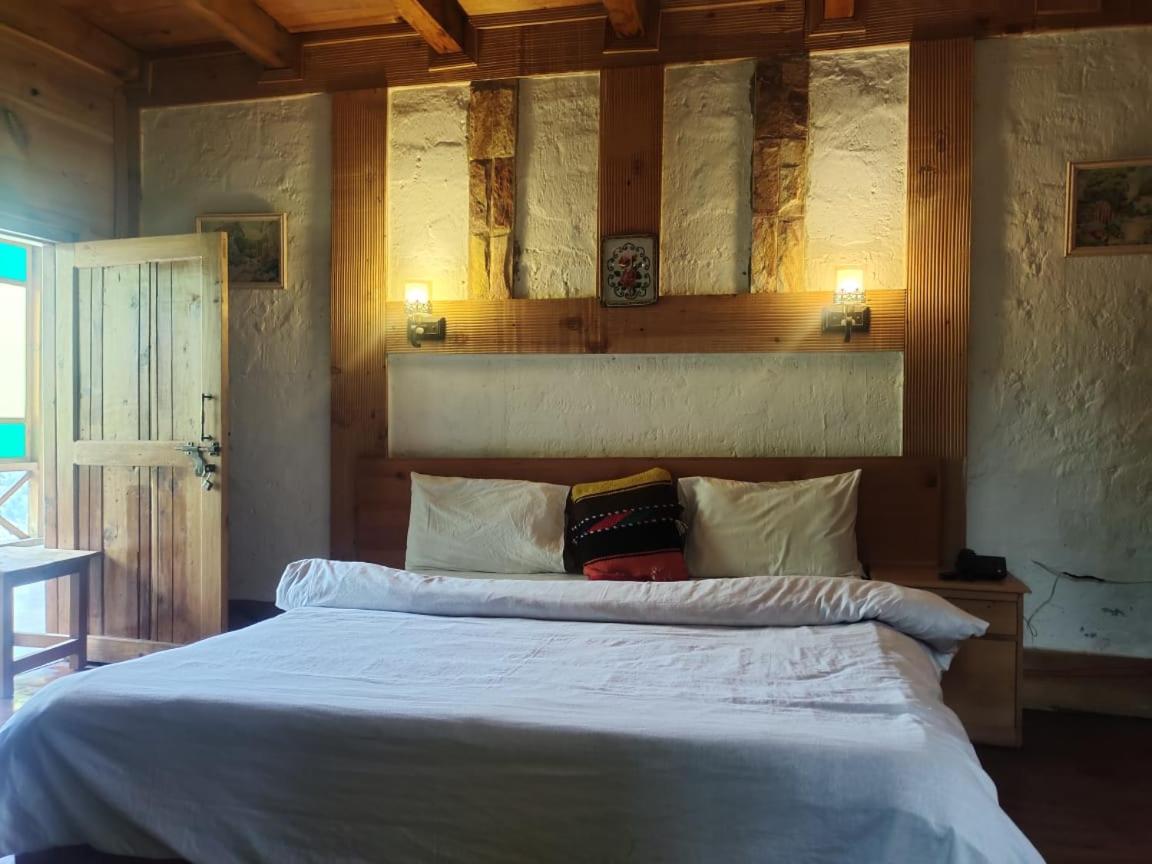 Basic Triple Room photo 2
