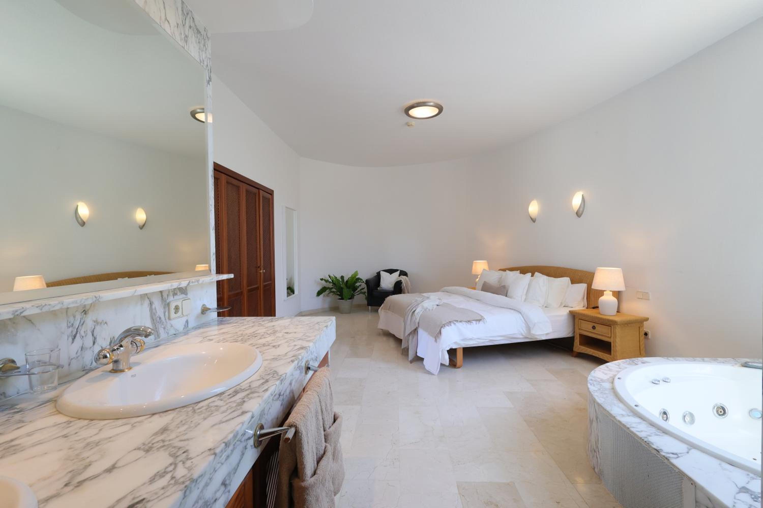Villa de Tres Habitaciones