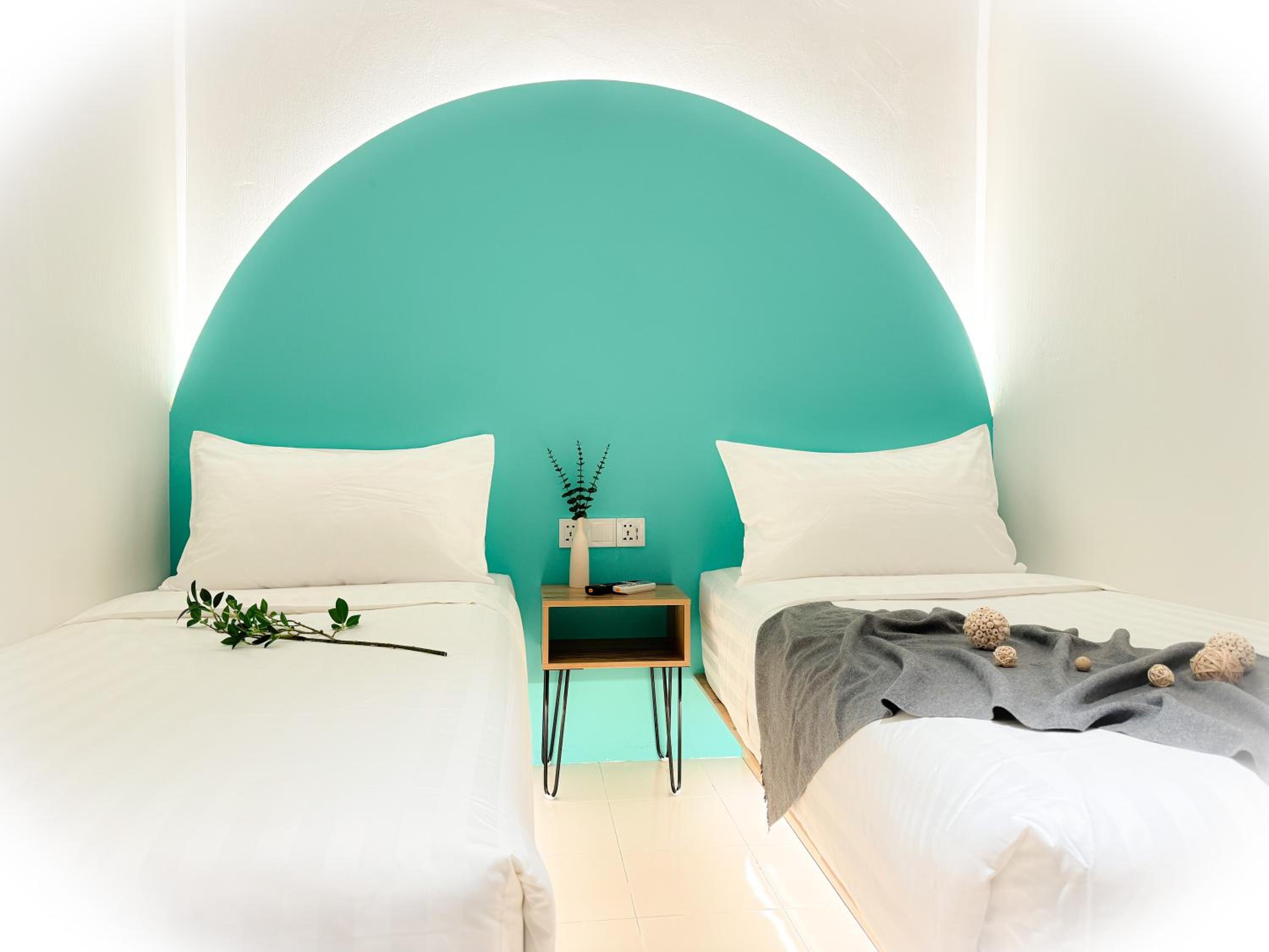 Modern Twin Room
