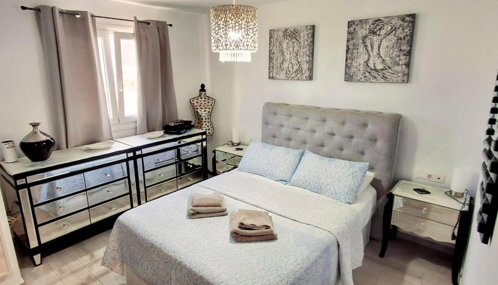 Three-Bedroom Villa photo 3