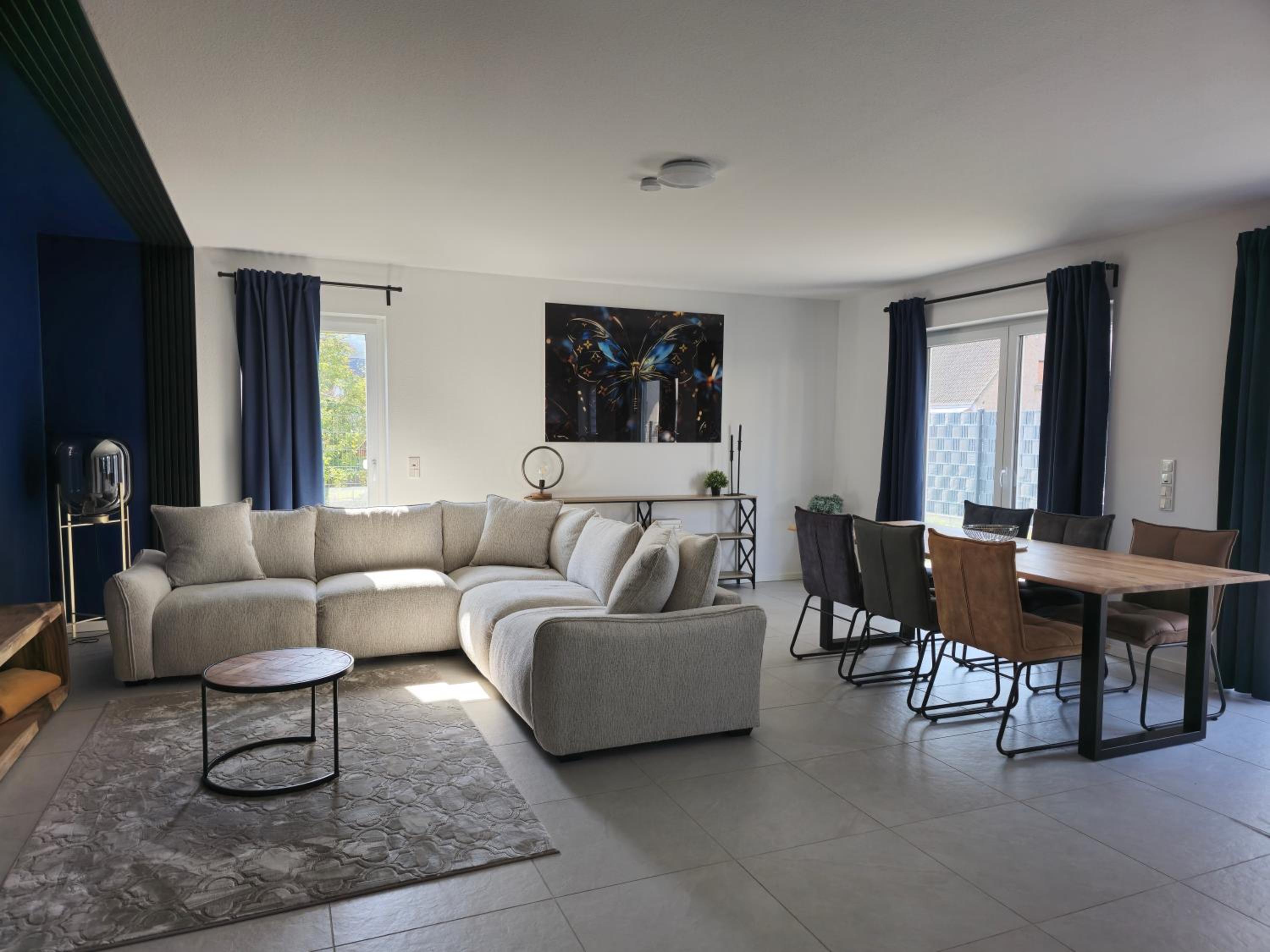Apartment photo 1