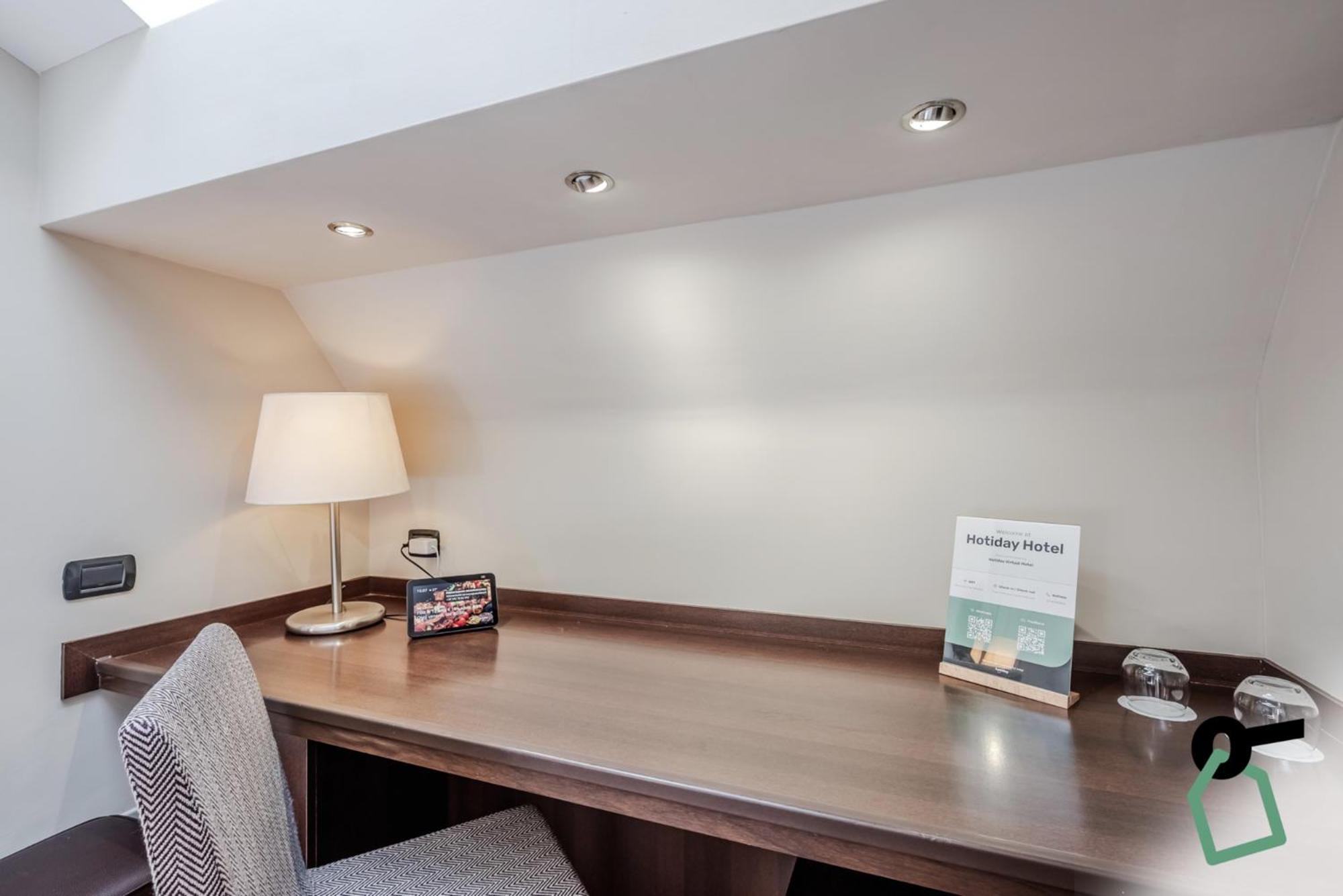Budget Double Room photo 3
