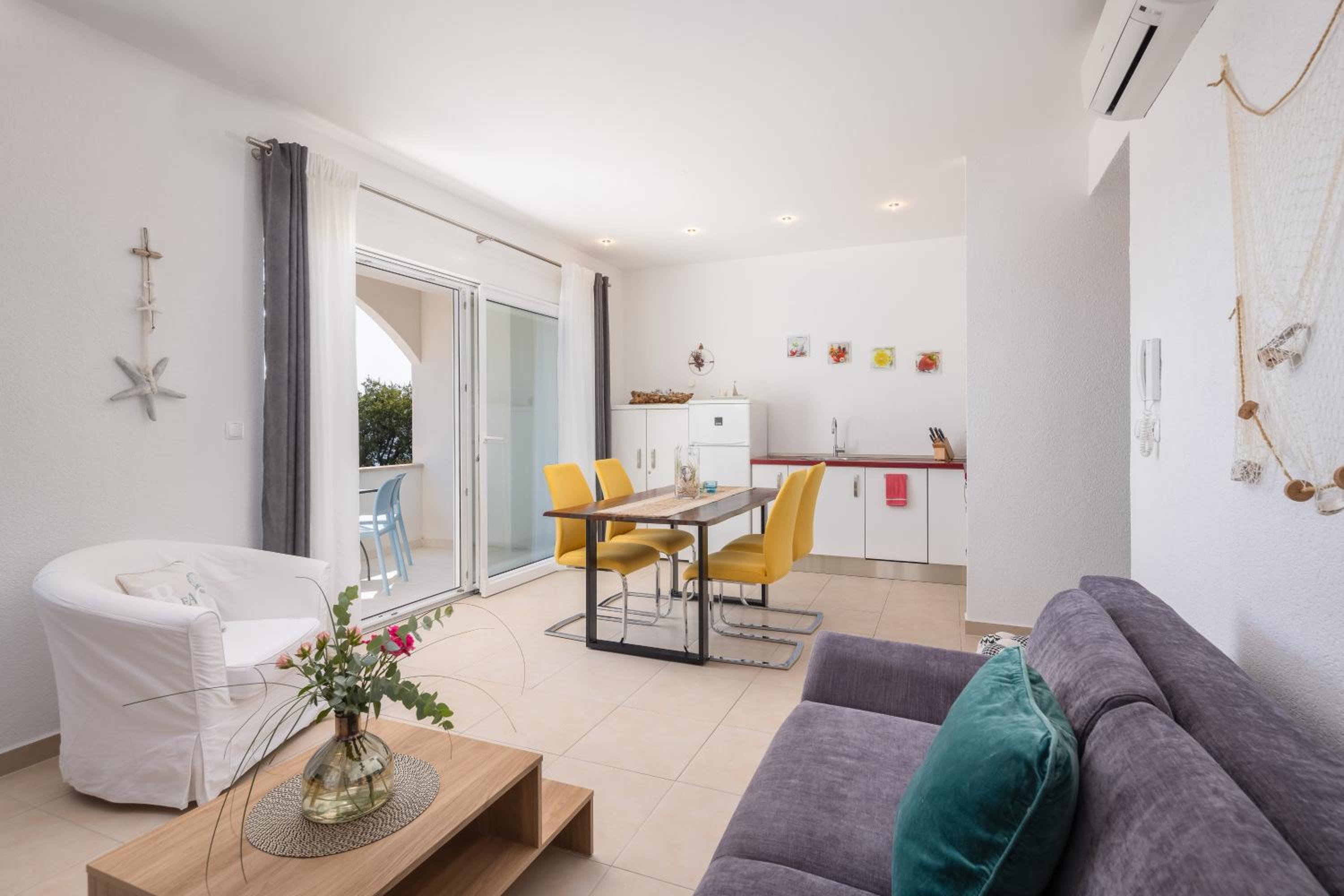 Apartment with Sea View