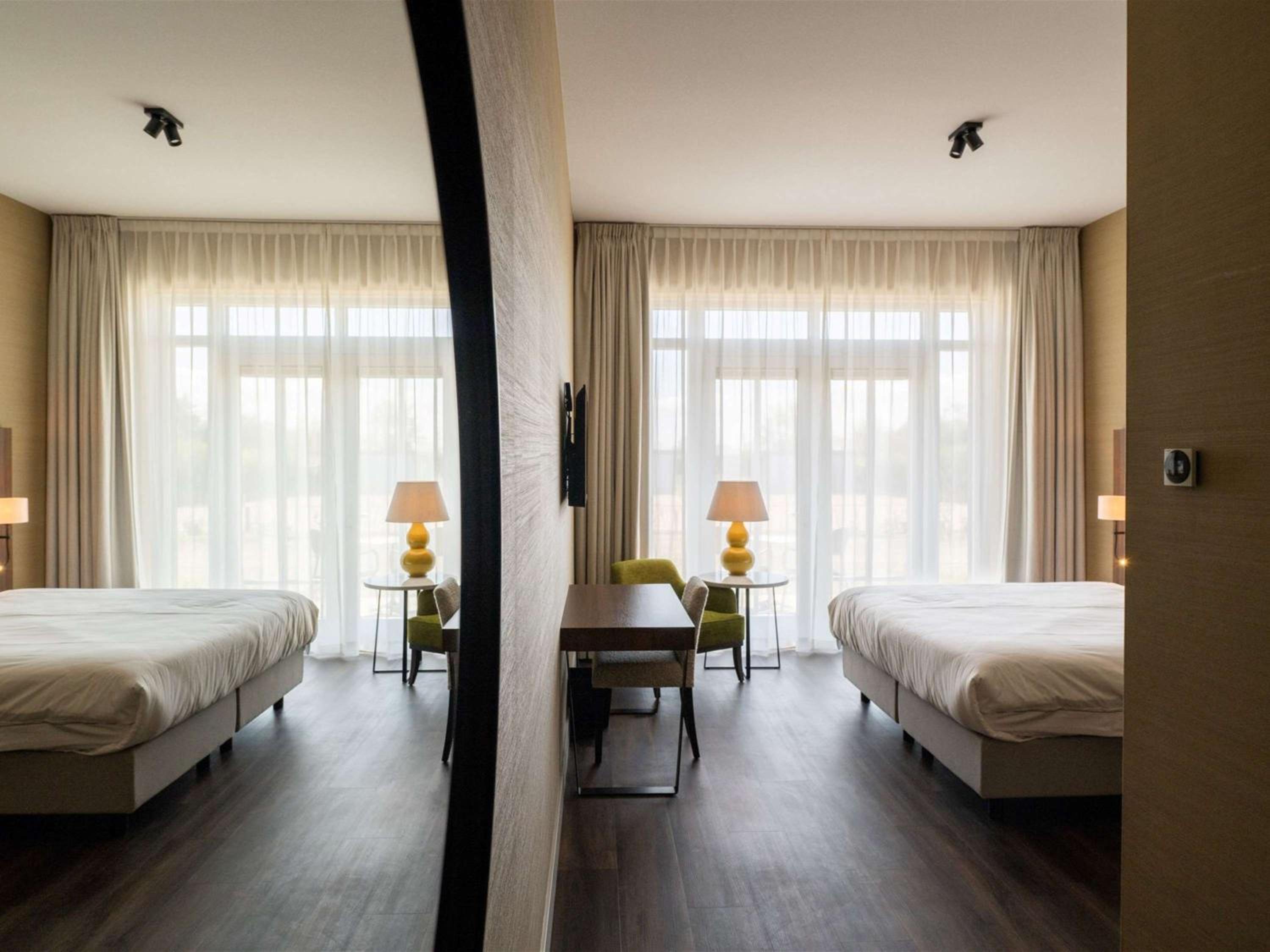 Deluxe Double Room with Twin Beds and Terrace photo 3