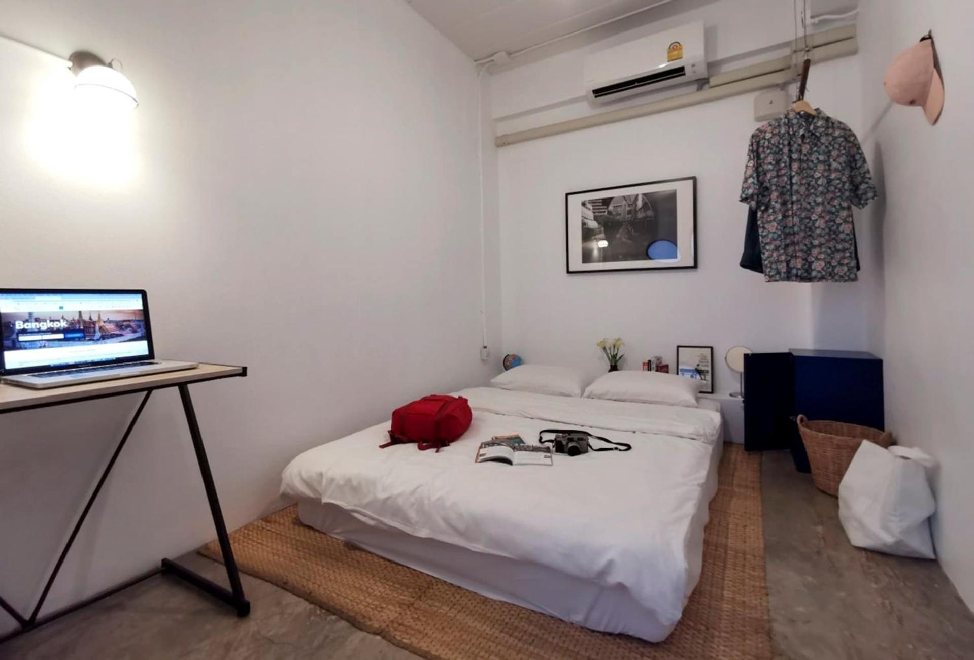 Standard Double Room with Shared Bathroom photo 2