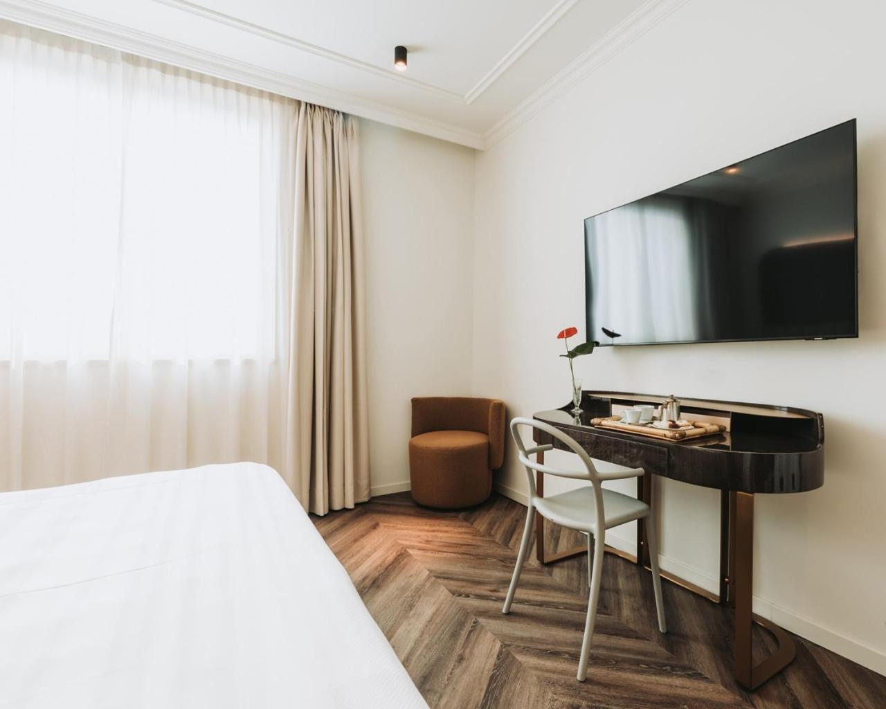 Executive Double Room - Photo 1