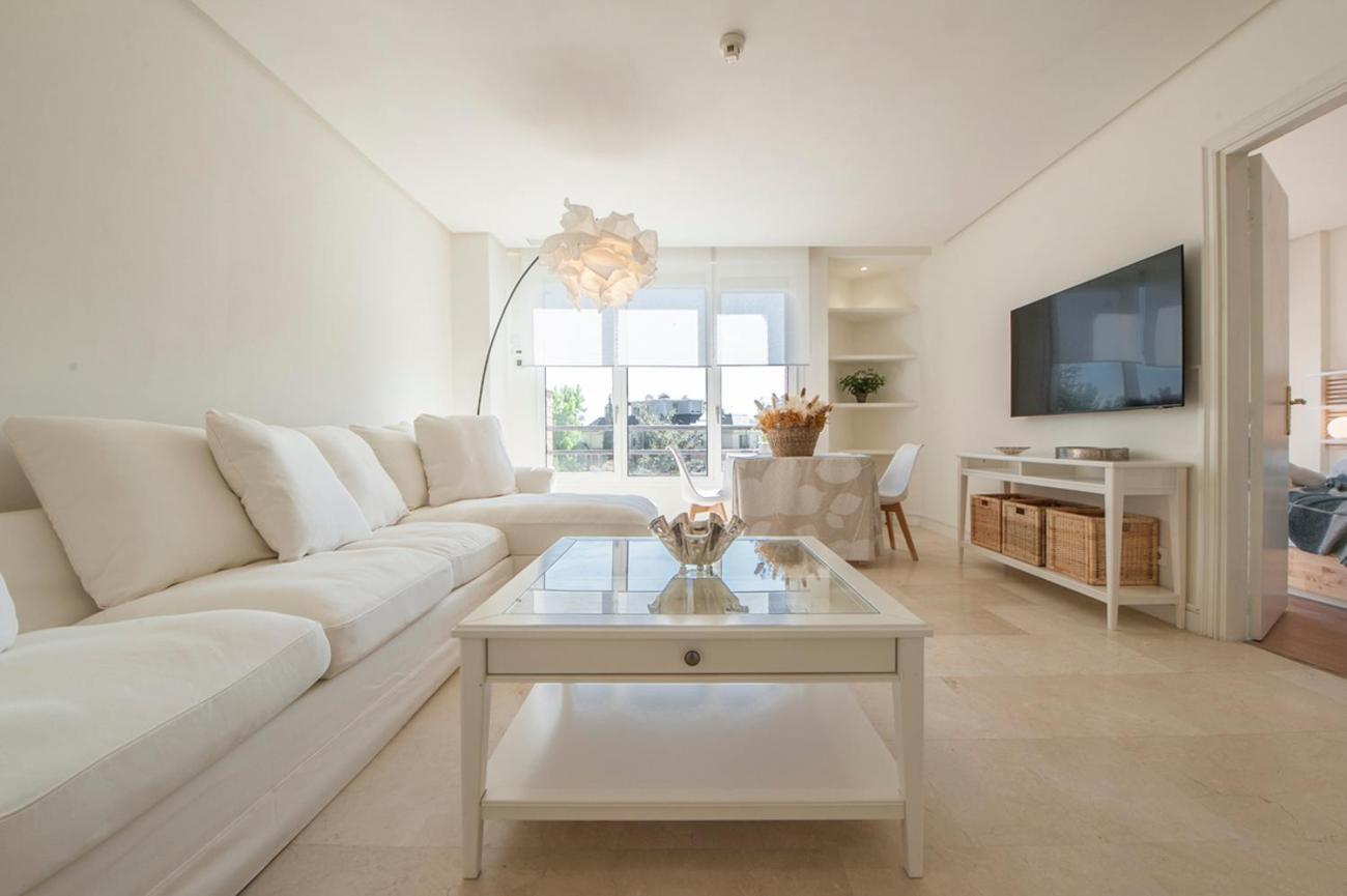 Apartamento de lujo de una habitación con vistas al jardín