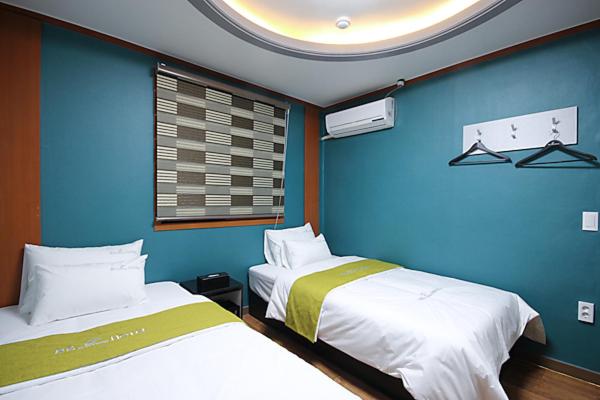Deluxe Triple Room - Photo 2