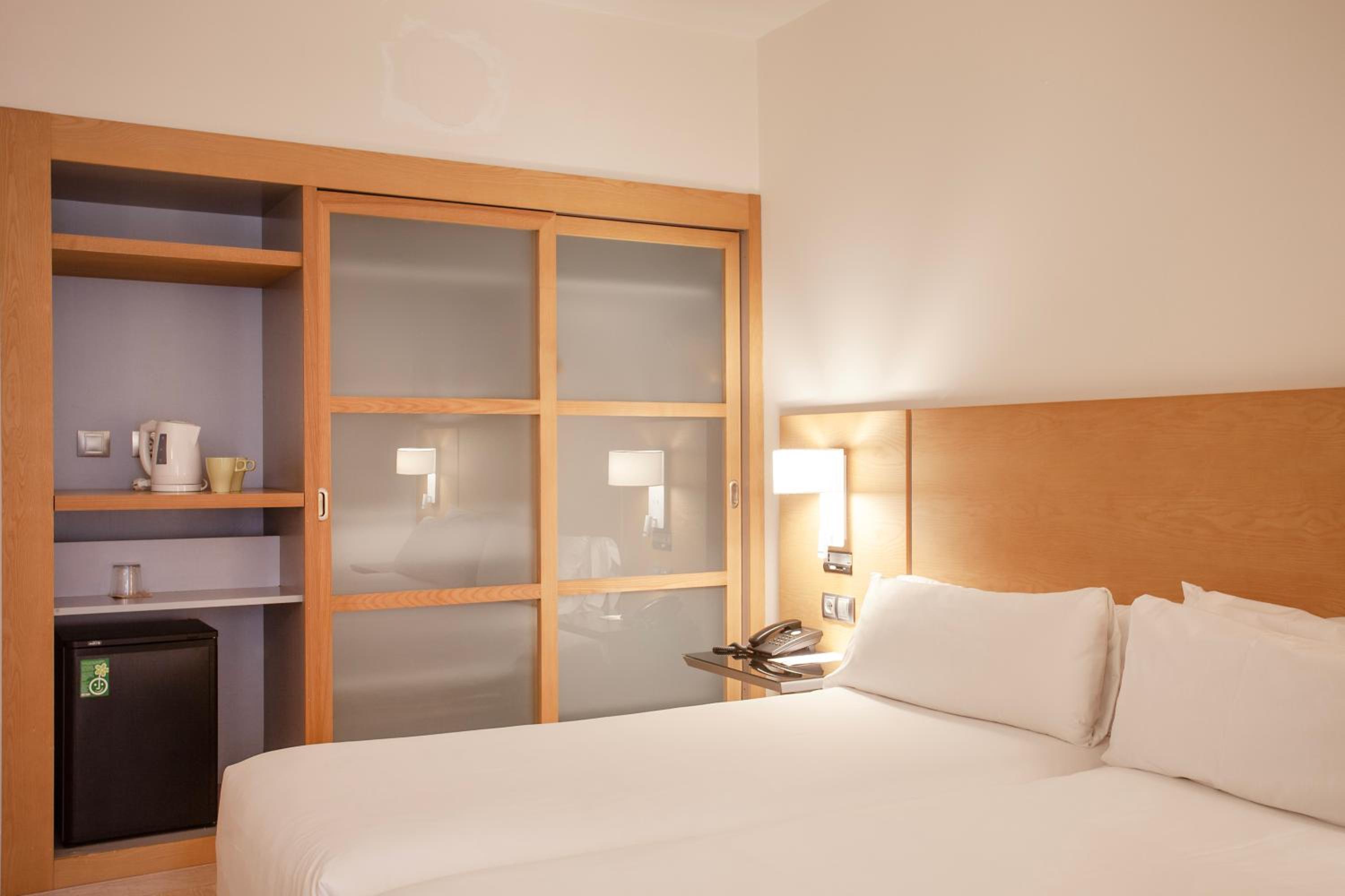 Economy Double or Twin Room photo 3