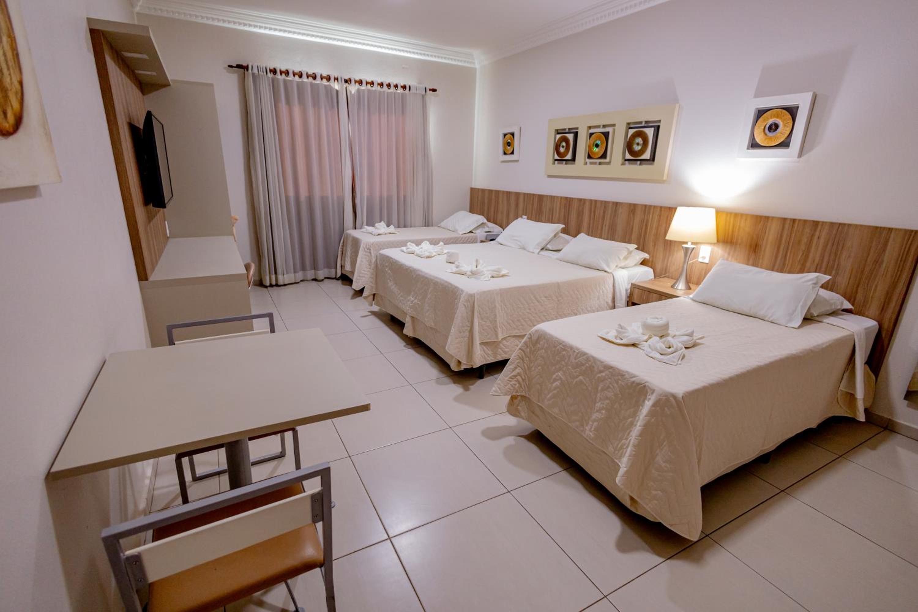 Standard Double Room - Photo 6