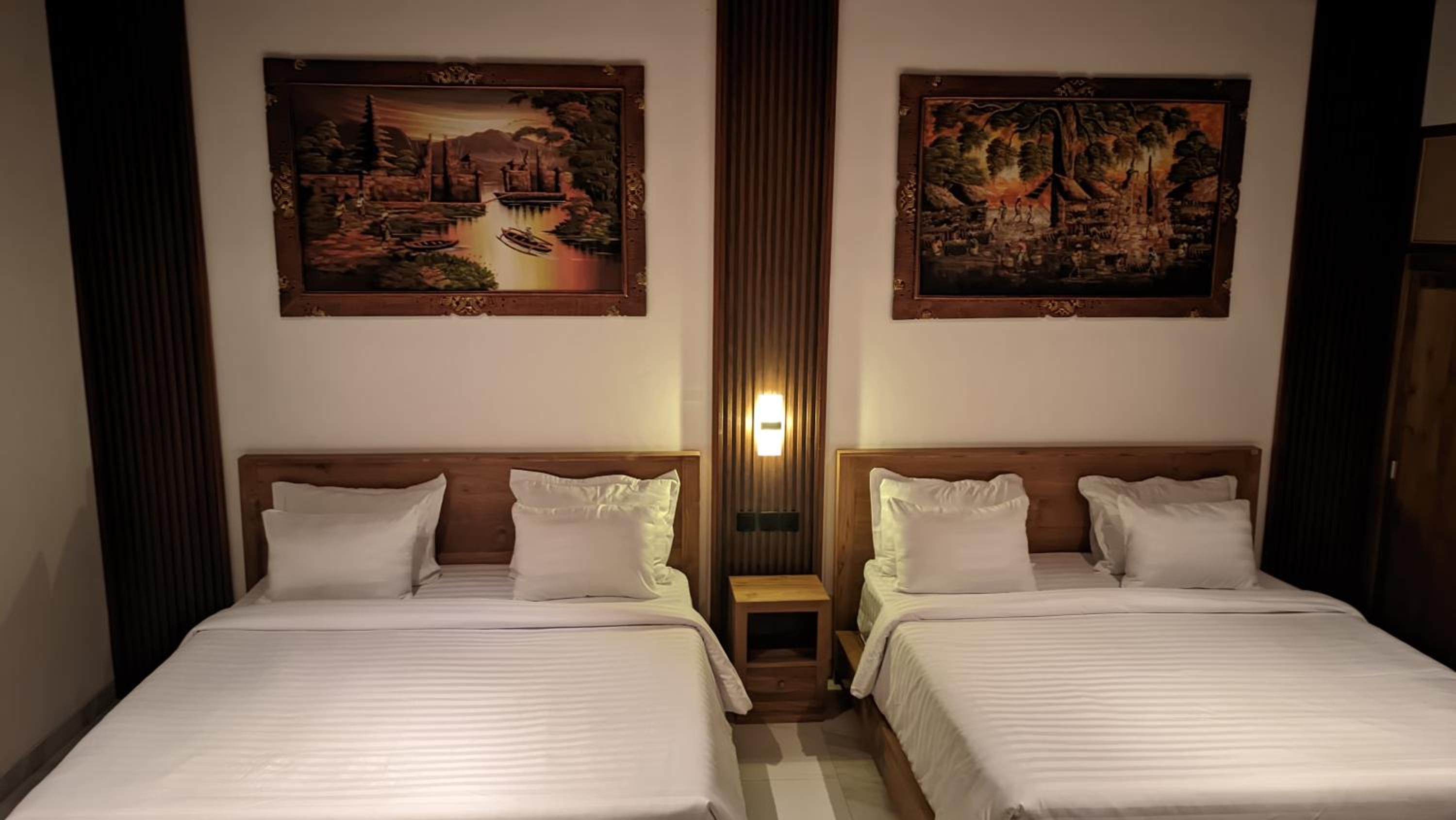 Family Suite with Balcony - Photo 5