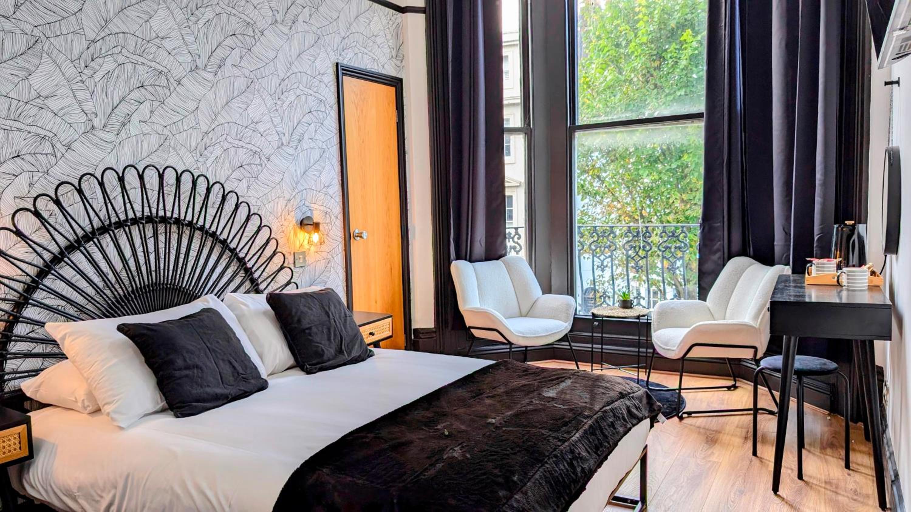 Double Room with Balcony and Sea View