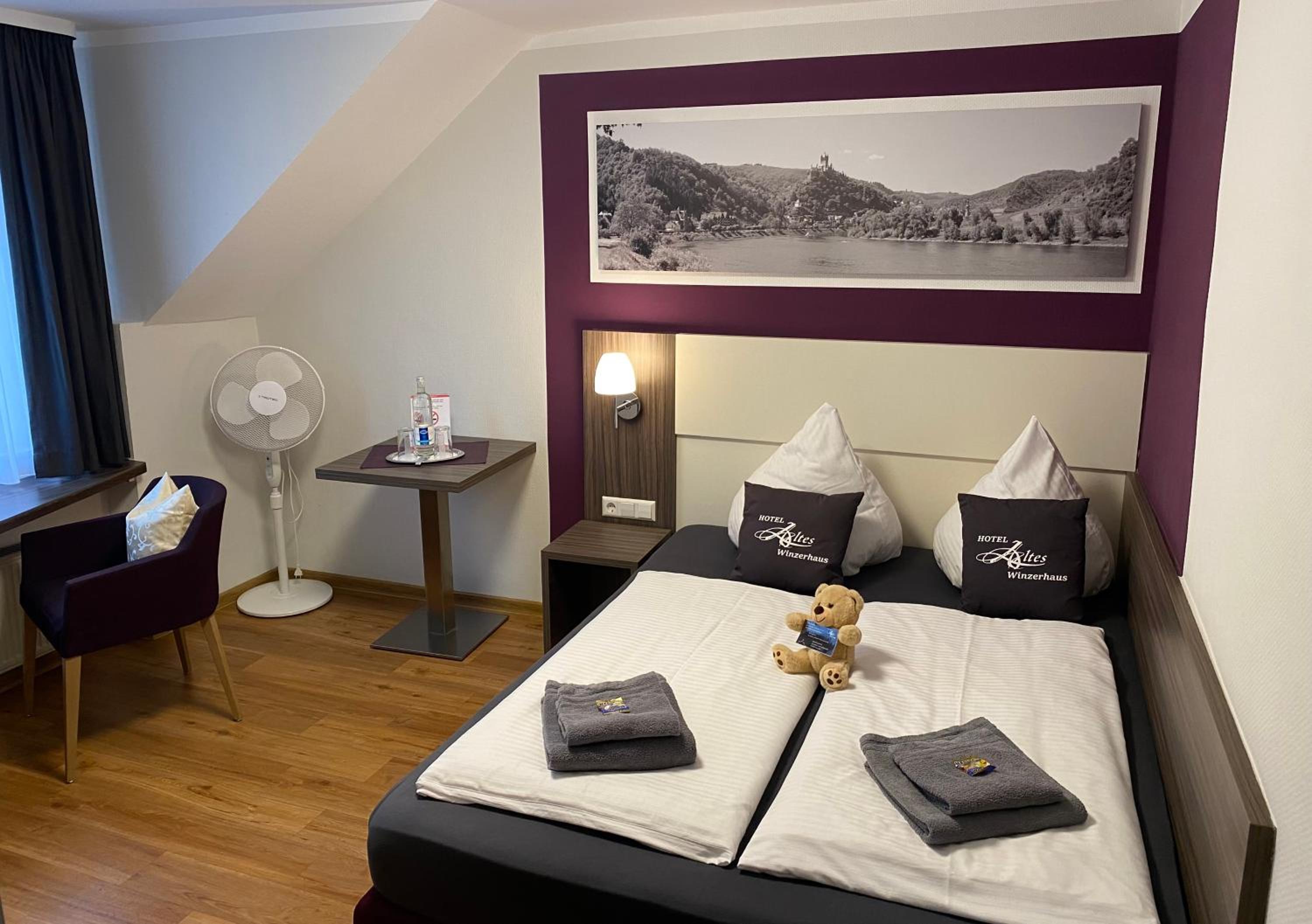 Small Double Room Without balcony and Courtyard View - Photo 1