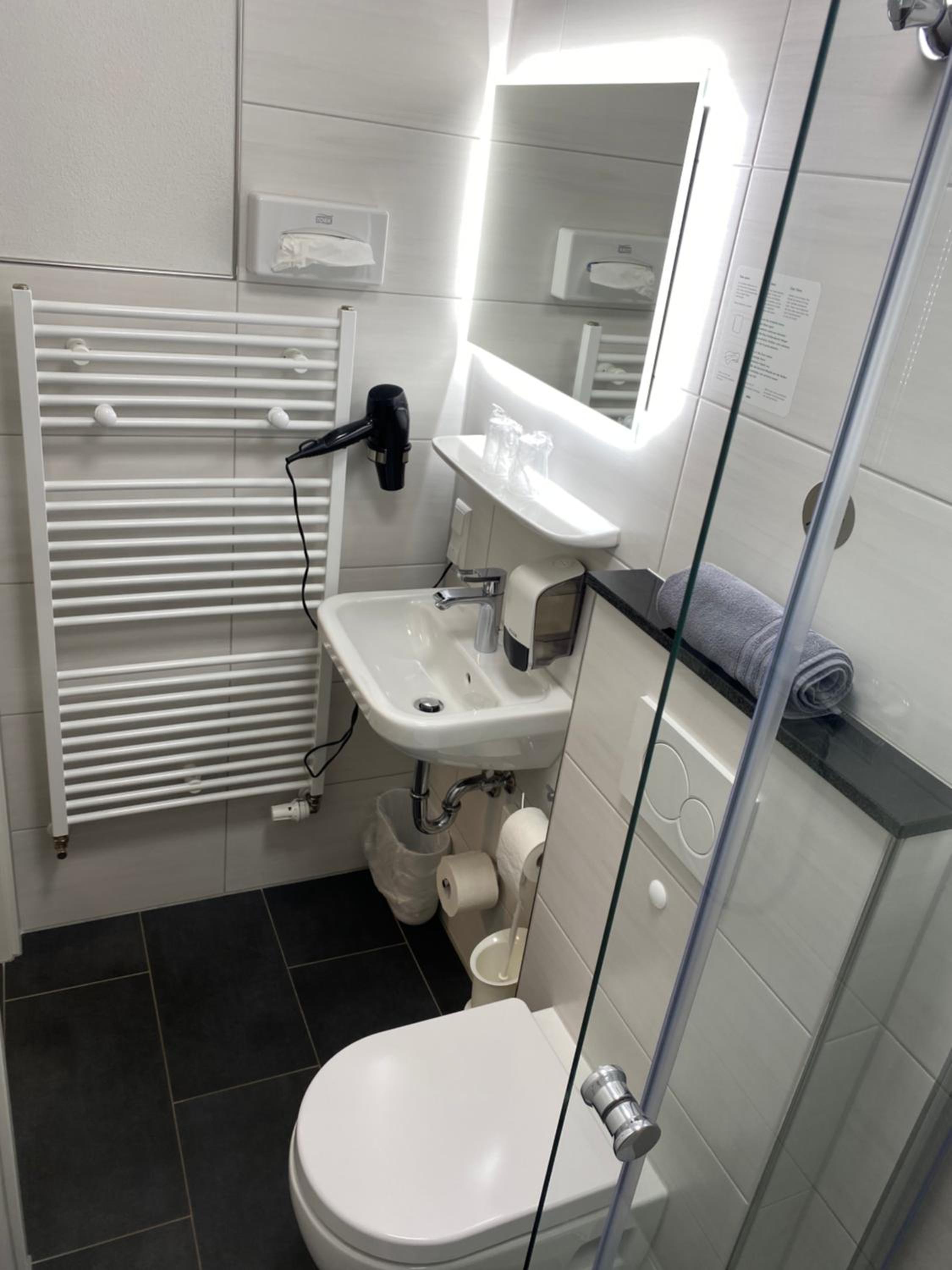 Small Double Room Without balcony and Courtyard View - Photo 15