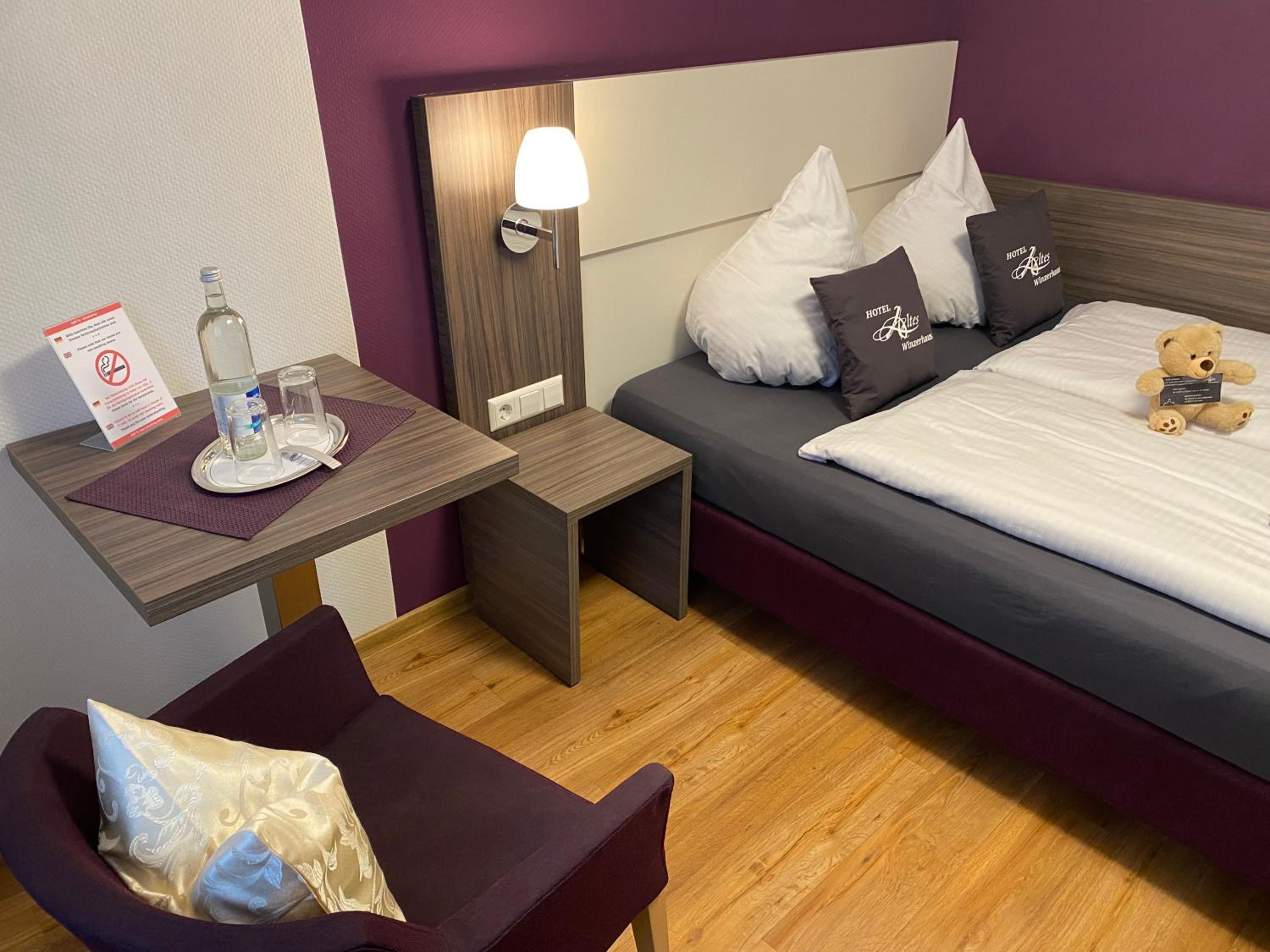 Small Double Room Without balcony and Courtyard View - Photo 5