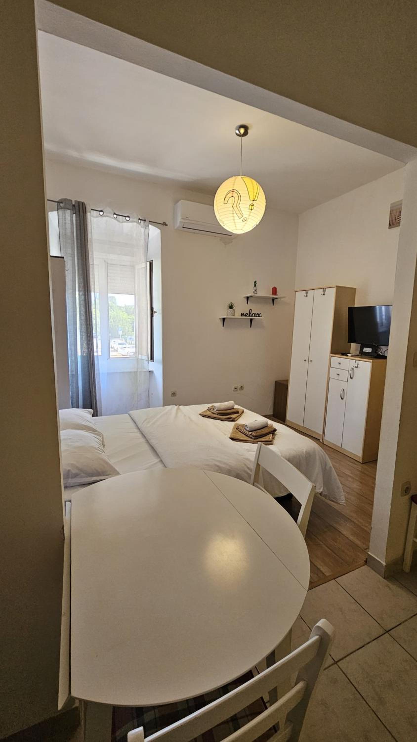 One-Bedroom Apartment - Photo 1
