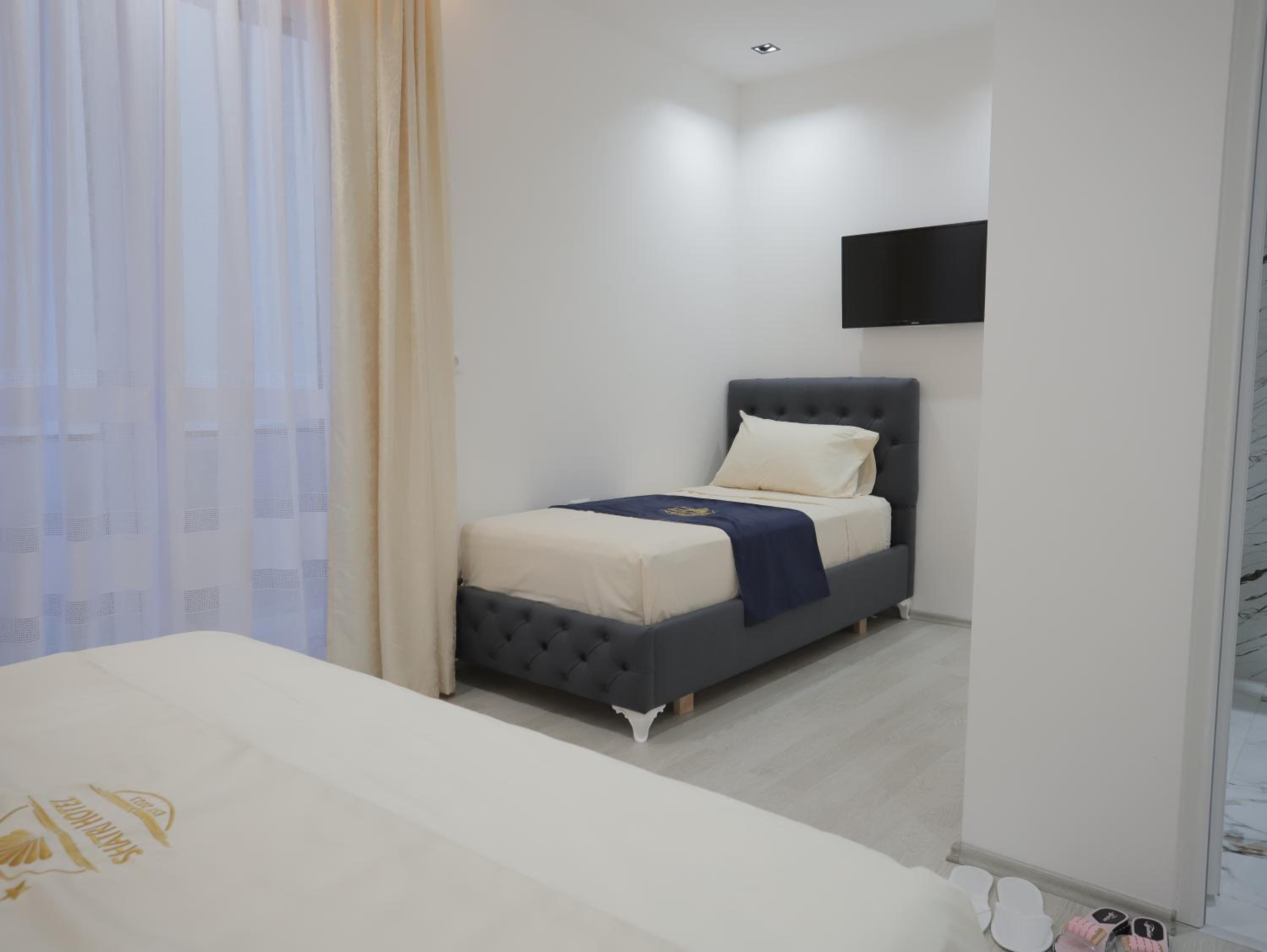 Triple Room with Balcony